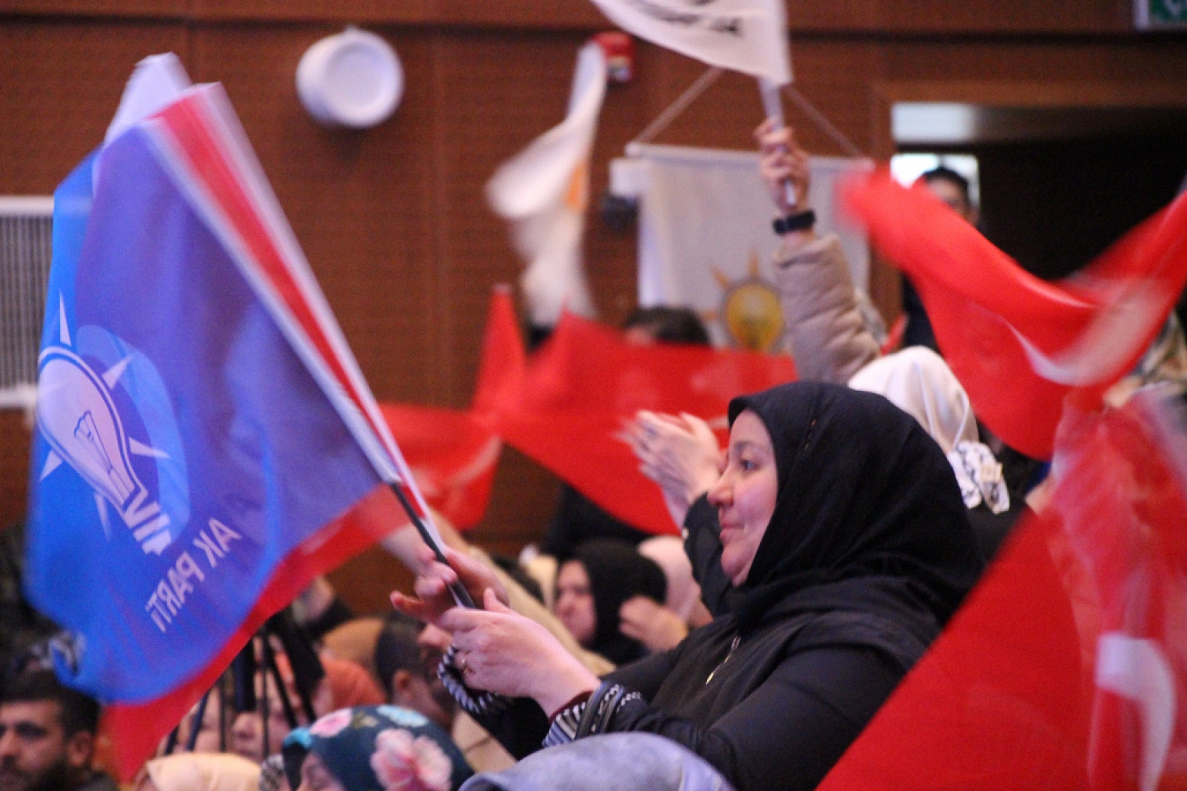 AK Parti Seçime Gitti Tanrıverdi Güven Tazeledi! İşte Yeni Yönetim Listesi...