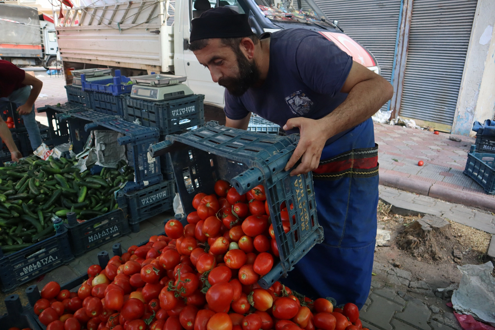 Malatya'da Bayram Sonrasında Pazarlar Durgunlaştı? İşte Cuma Pazarı Fiyatları...