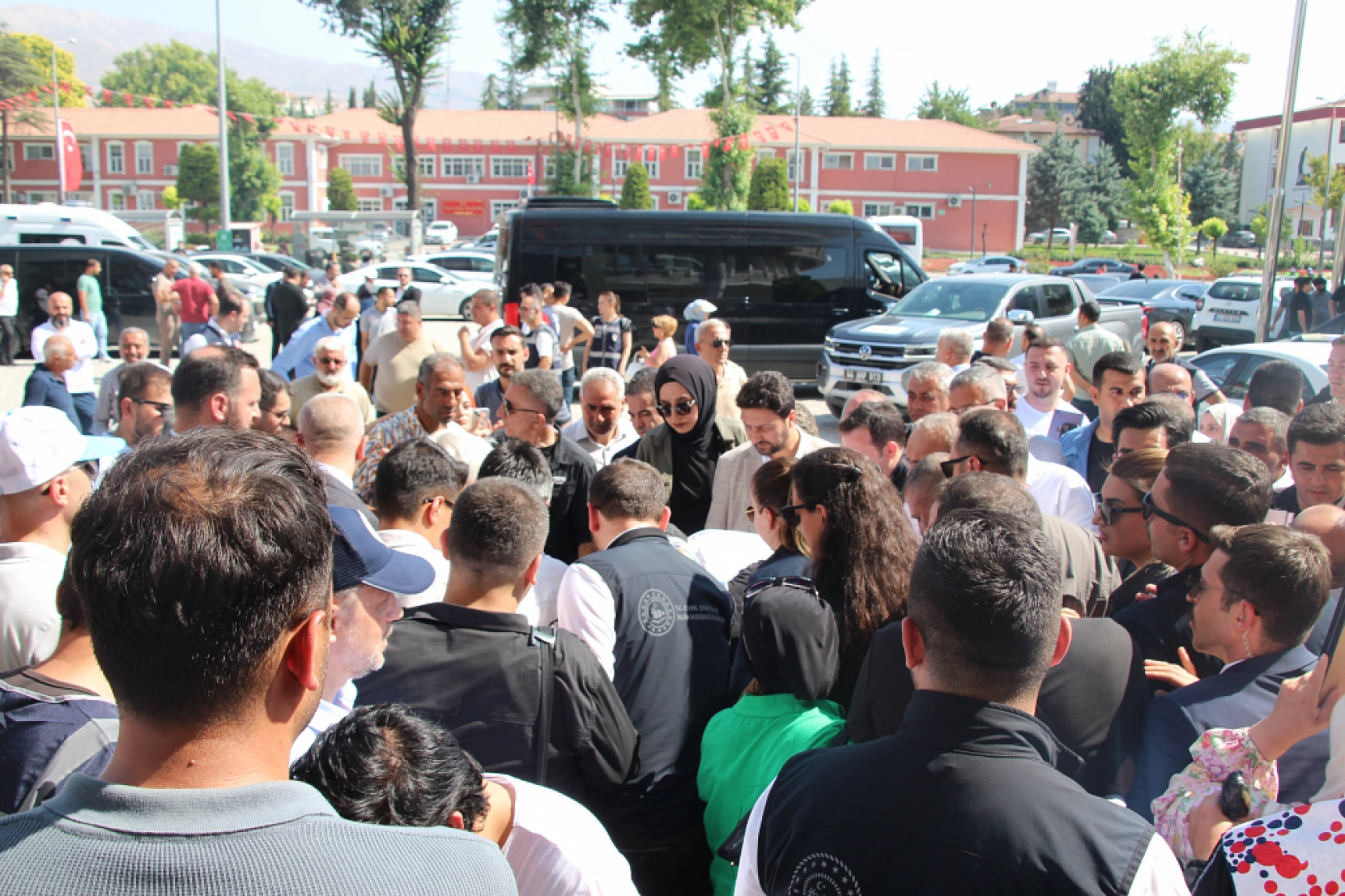 Malatyalı depremzede mağdurları: Bakan Kurum'a ulaşamadı