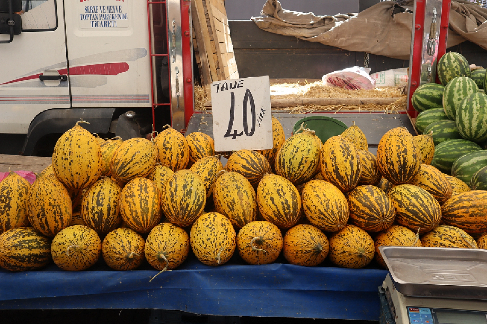 Taze ve Uygun Fiyatlı Ürünler İçin Malatyalılar Perşembe Pazarı'nda Buluşuyor!