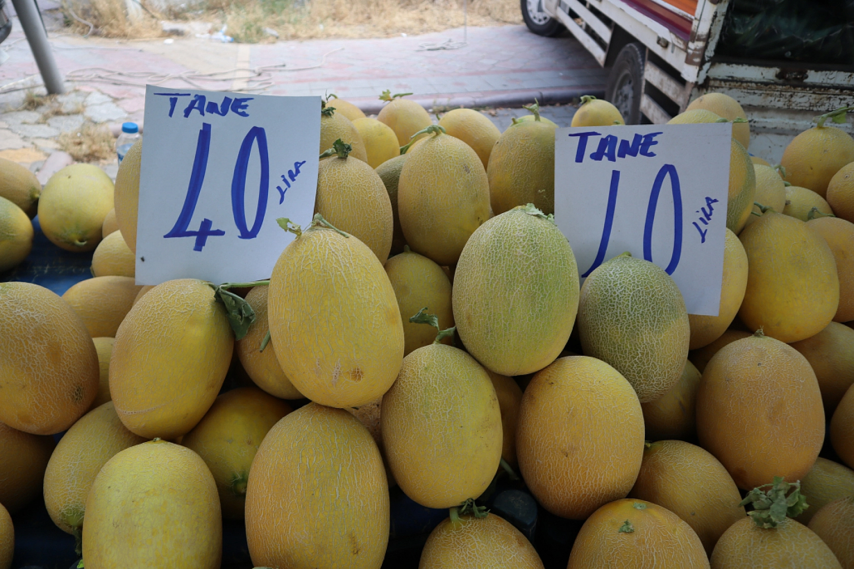 Malatya'da Bayram Sonrasında Pazarlar Durgunlaştı? İşte Cuma Pazarı Fiyatları...