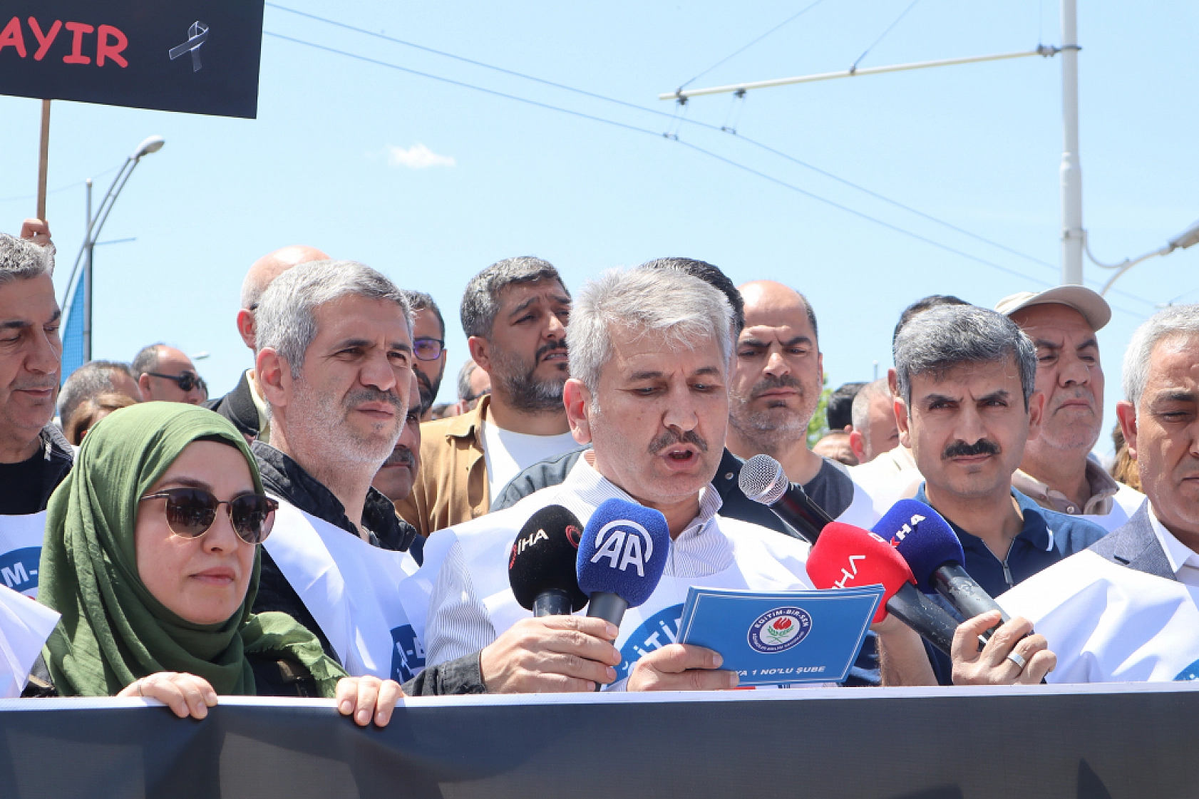 'Sıranın bize gelmesini mi bekleyecektik'