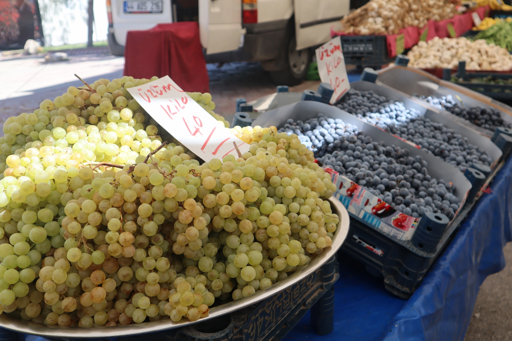 Taze ve Uygun Fiyatlı Ürünler İçin Malatyalılar Perşembe Pazarı'nda Buluşuyor!