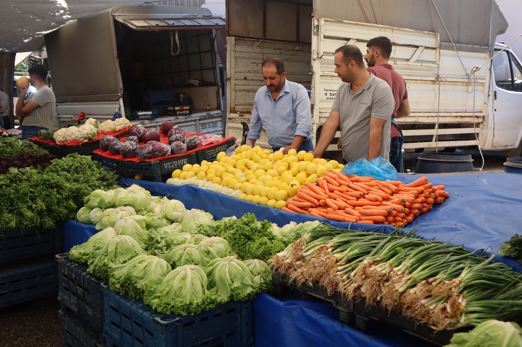 Taze ve Uygun Fiyatlı Ürünler İçin Malatyalılar Perşembe Pazarı'nda Buluşuyor!
