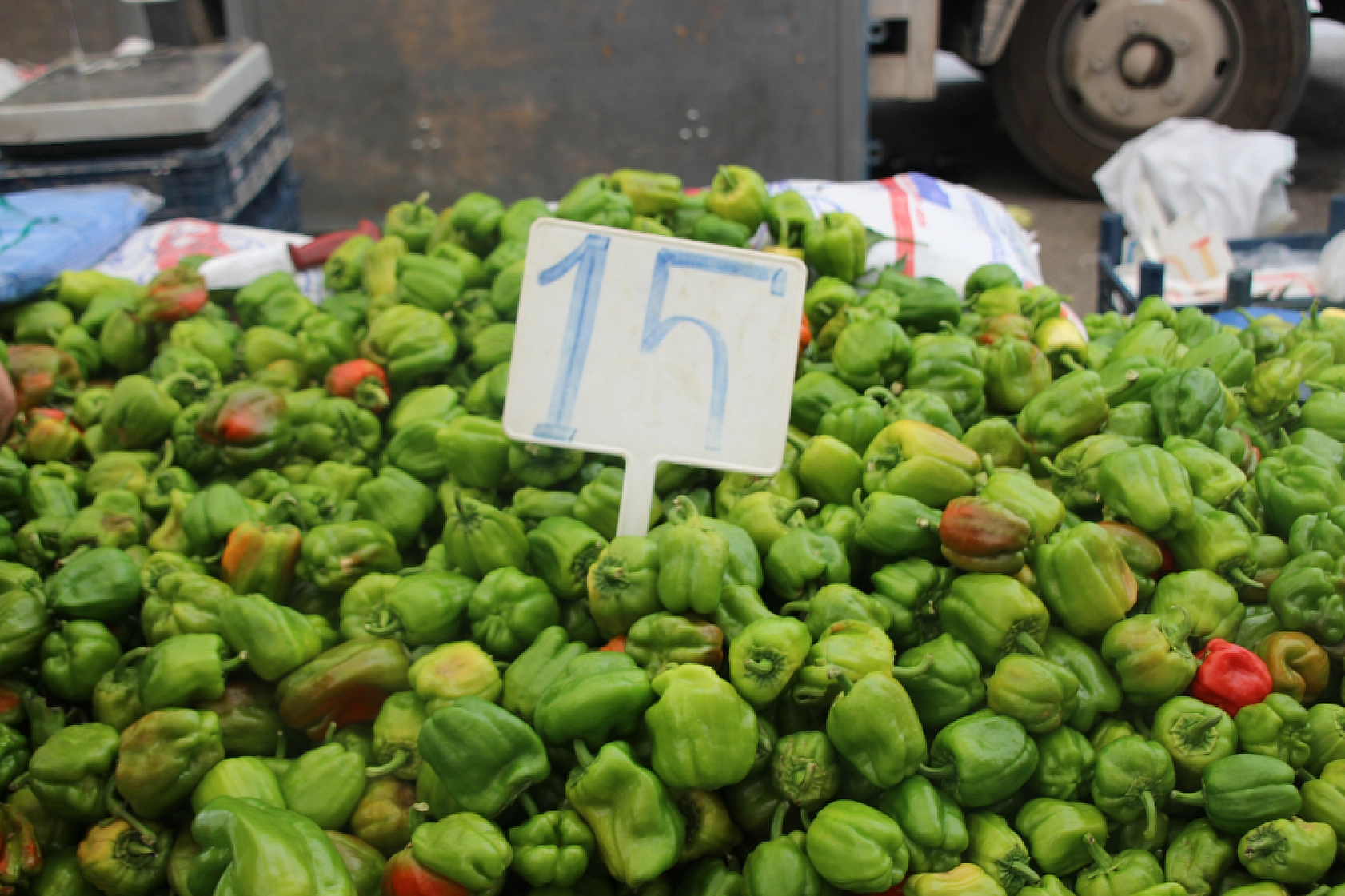 Malatya'da Sebzede Yüzler Güldü, Meyvede Cepler Yandı! Peki, Hangi Meyve ve Sebze Ne Kadar Oldu?