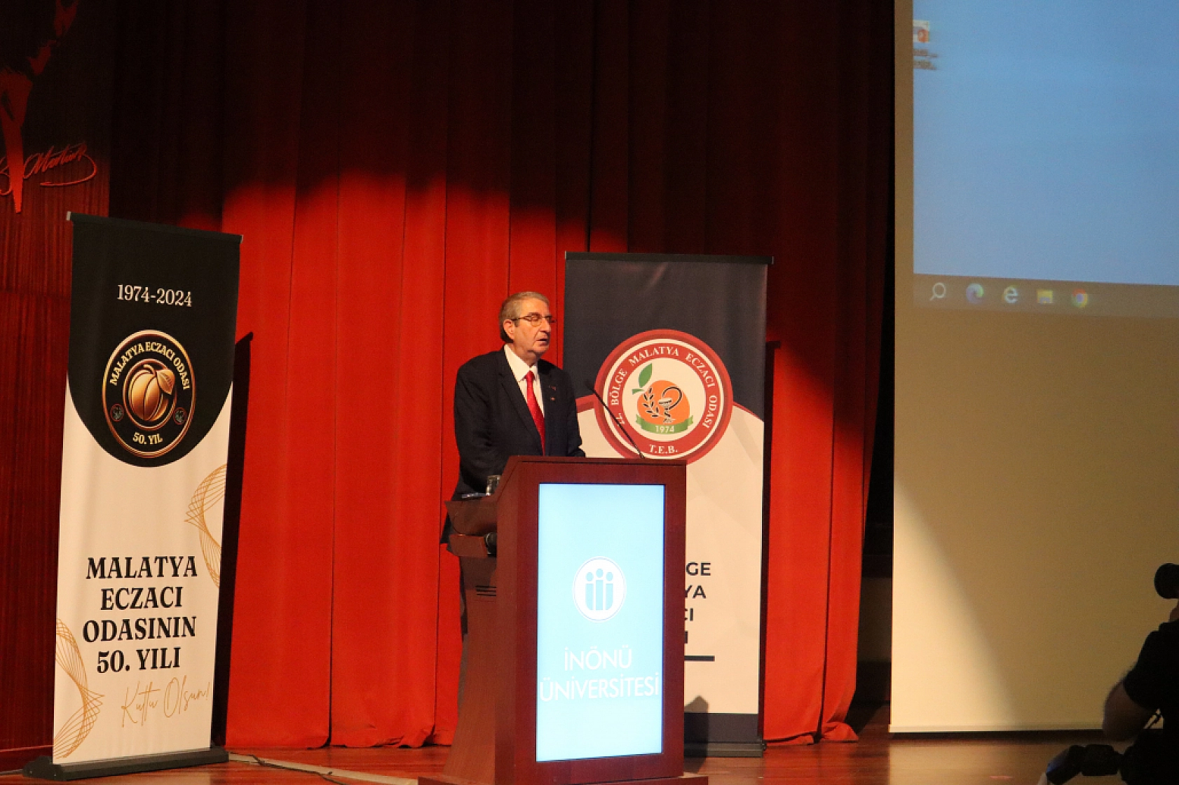 Eczanelere 3,8 milyar lira ek kaynak