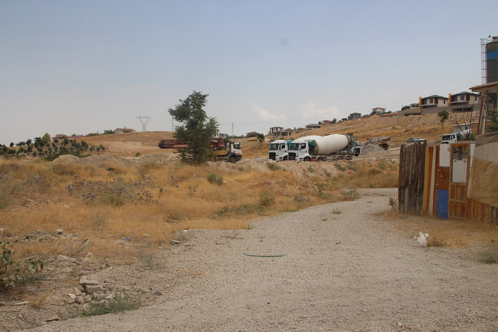 Malatya'da Beton Santrali Krizi: 'Bakanlıkta Adamımız Var' Dediler, Mühürü Söktüler…