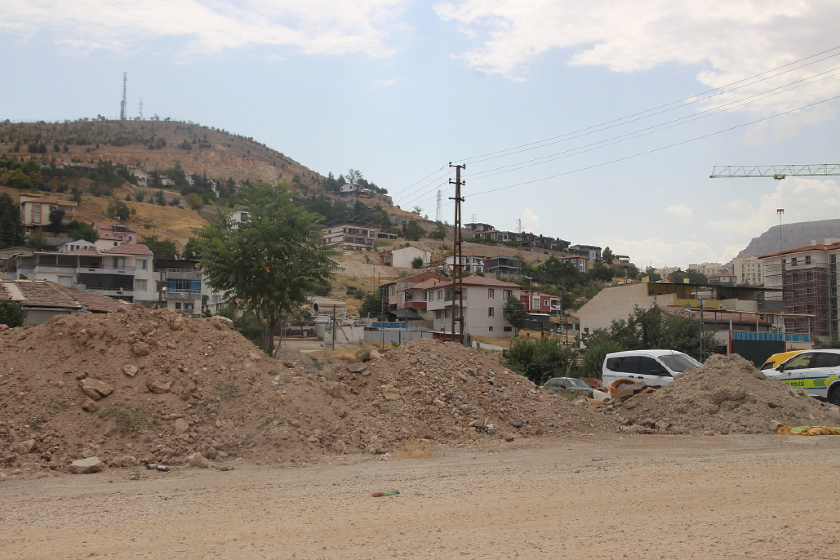 Malatya'da Beton Santrali Krizi: 'Bakanlıkta Adamımız Var' Dediler, Mühürü Söktüler…