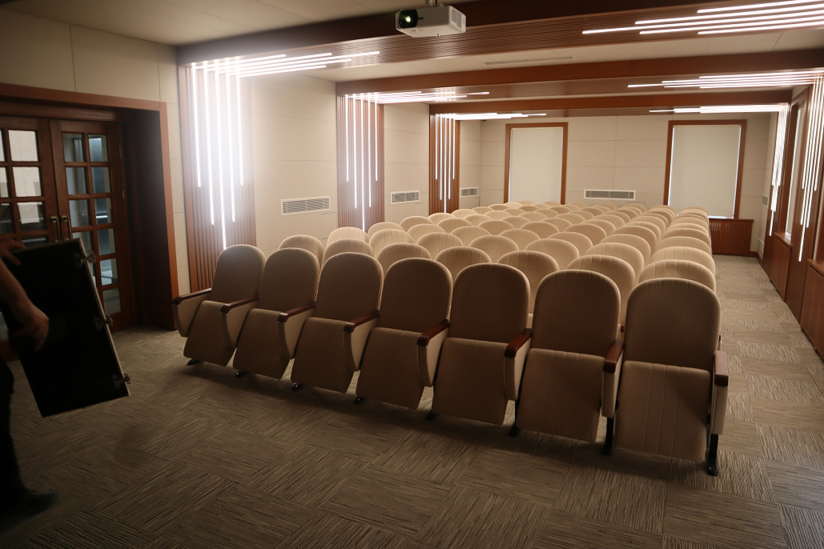 Malatya'da aslına uygun inşa edildi. İşte valilik binasının görselleri...