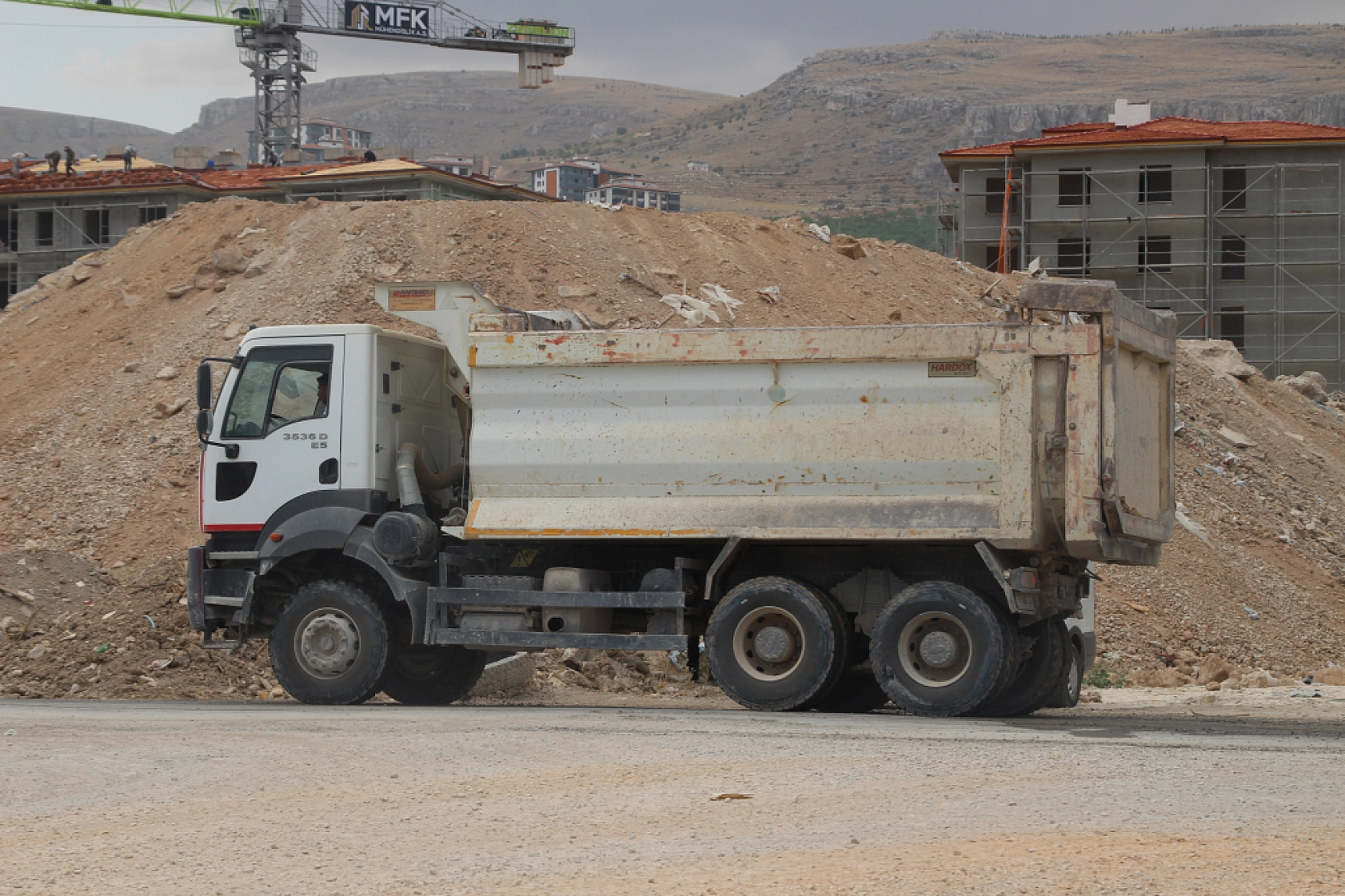 Malatya'da Beton Santrali Krizi: 'Bakanlıkta Adamımız Var' Dediler, Mühürü Söktüler…