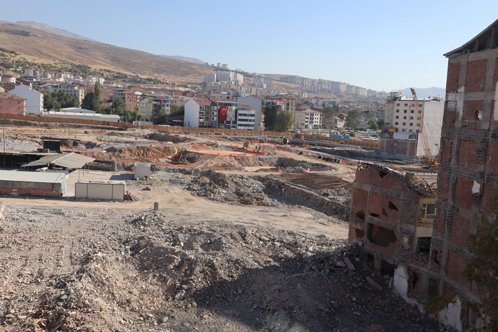 Malatya Valisi Rezerv Alanlar İçin Çağrıda Bulundu...! 'Ağlamak Bizim Kaderimiz Olmasın..'