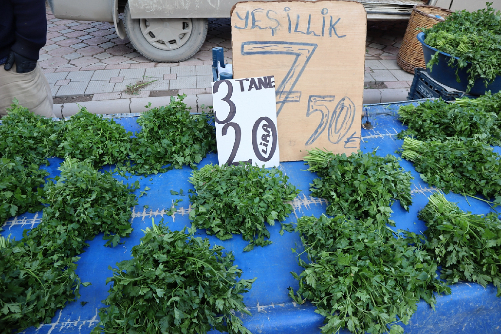 Market Fiyatları Yükseldi! Vatandaş Semt Pazarlarına Akın Etti! İşte güncel Meyve Sebze Fiyatları...