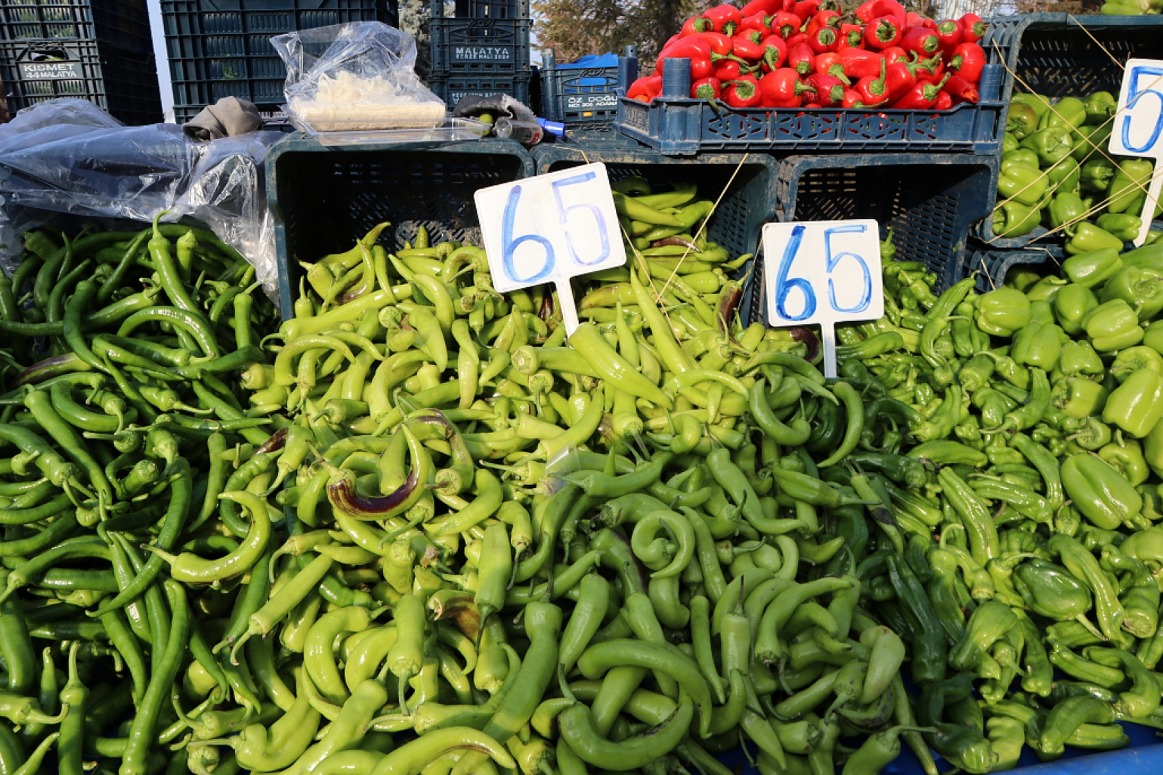 Market Fiyatları Yükseldi! Vatandaş Semt Pazarlarına Akın Etti! İşte güncel Meyve Sebze Fiyatları...