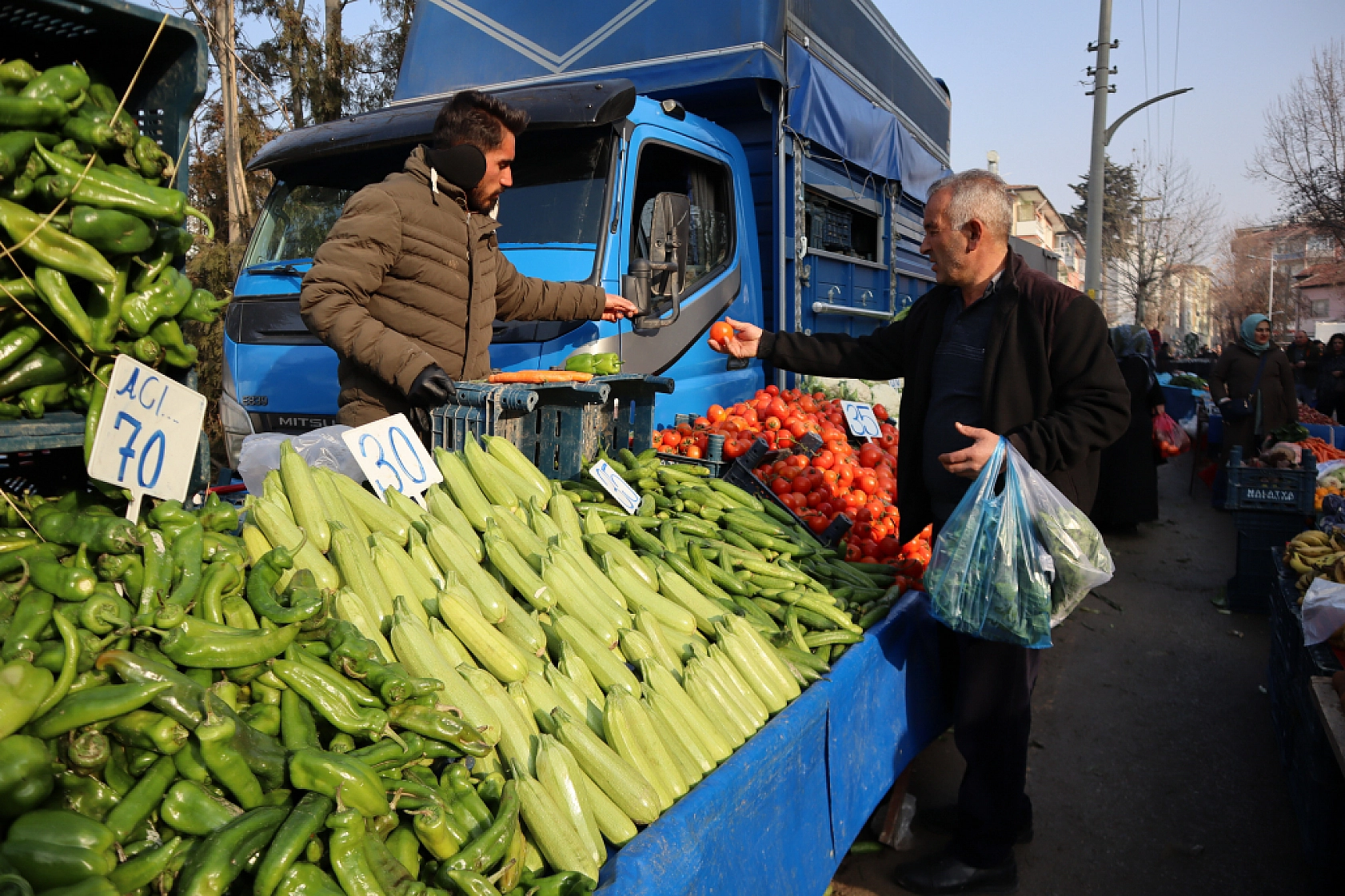 Market Fiyatları Yükseldi! Vatandaş Semt Pazarlarına Akın Etti! İşte güncel Meyve Sebze Fiyatları...