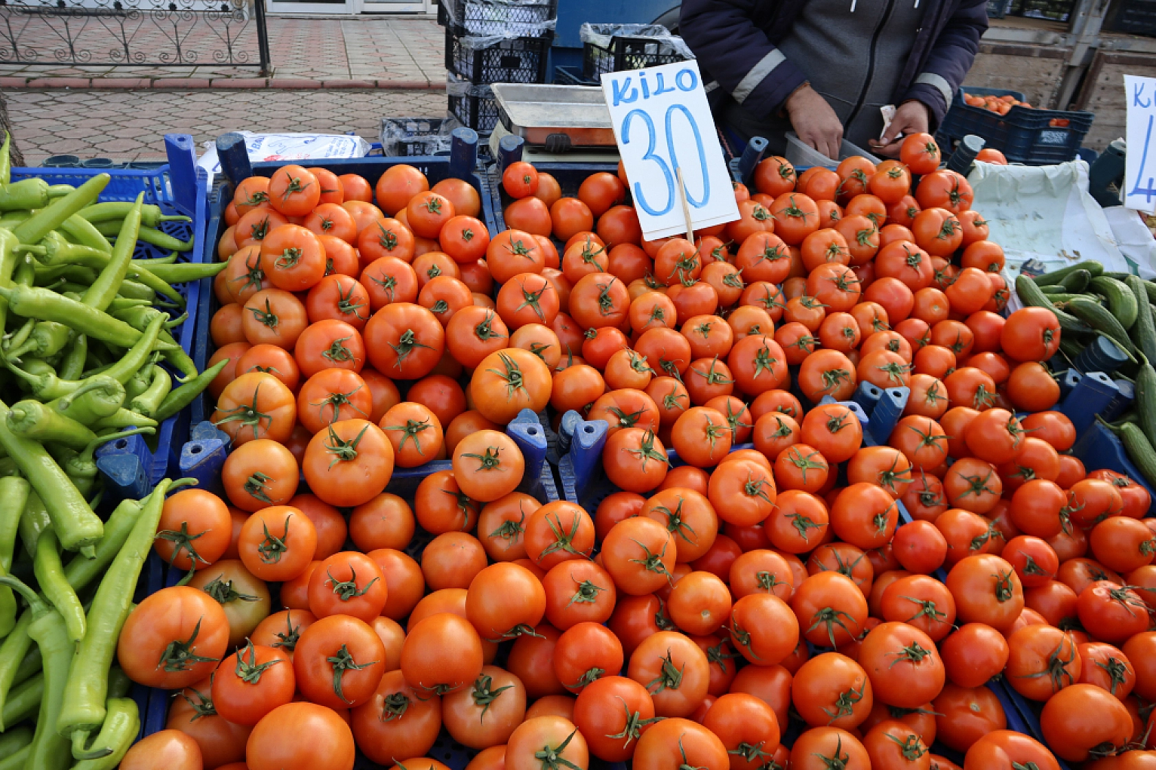 Market Fiyatları Yükseldi! Vatandaş Semt Pazarlarına Akın Etti! İşte güncel Meyve Sebze Fiyatları...