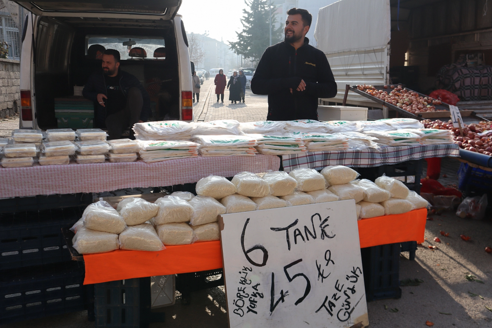Market Fiyatları Yükseldi! Vatandaş Semt Pazarlarına Akın Etti! İşte güncel Meyve Sebze Fiyatları...