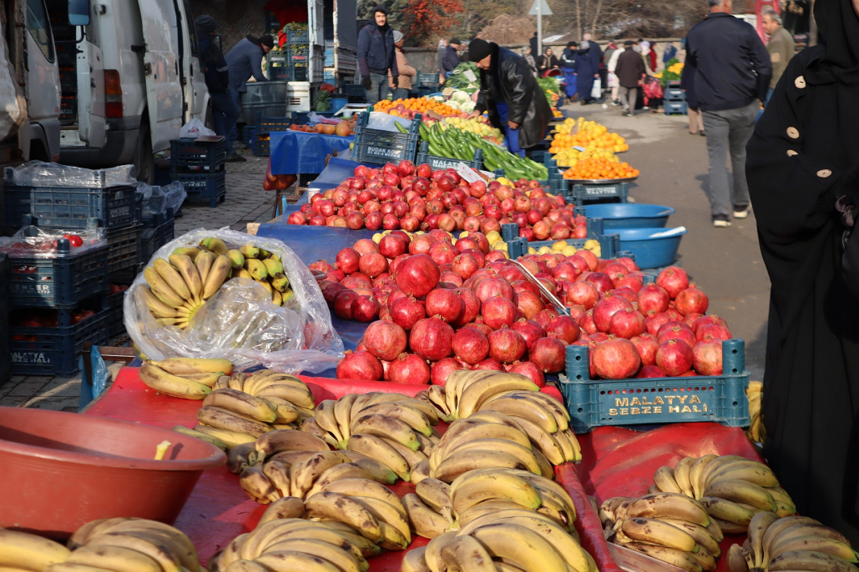 Market Fiyatları Yükseldi! Vatandaş Semt Pazarlarına Akın Etti! İşte güncel Meyve Sebze Fiyatları...