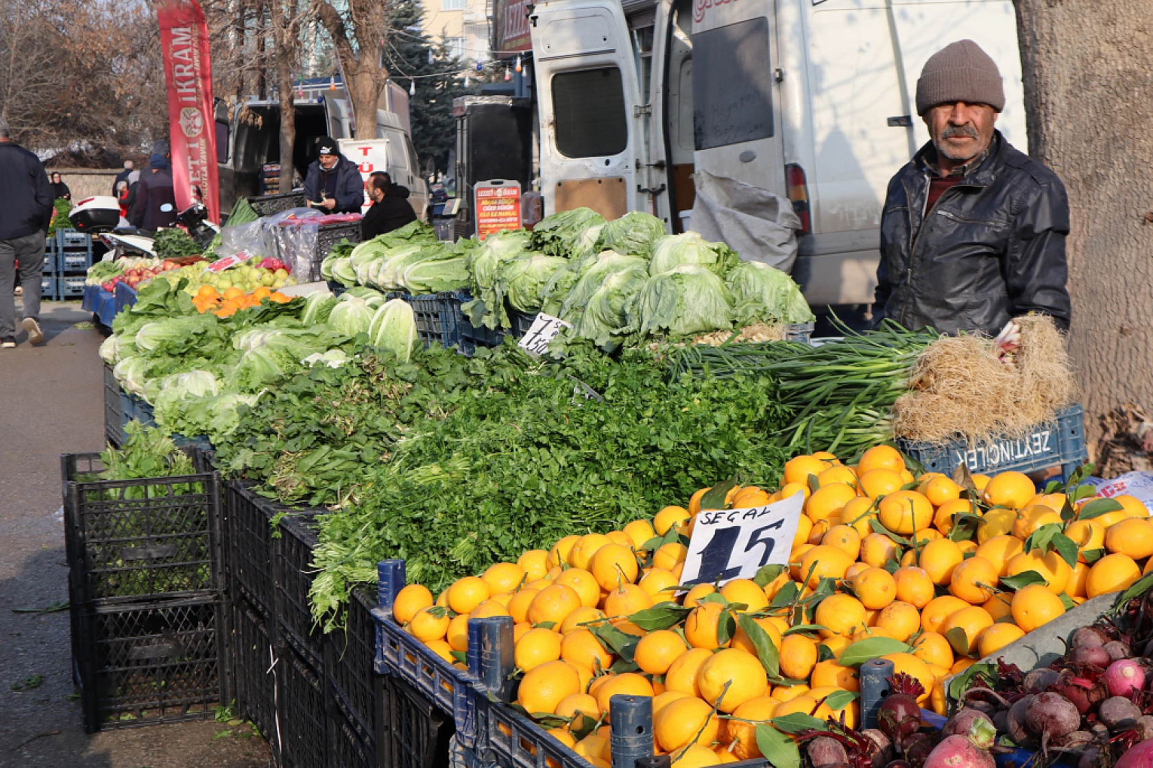Market Fiyatları Yükseldi! Vatandaş Semt Pazarlarına Akın Etti! İşte güncel Meyve Sebze Fiyatları...