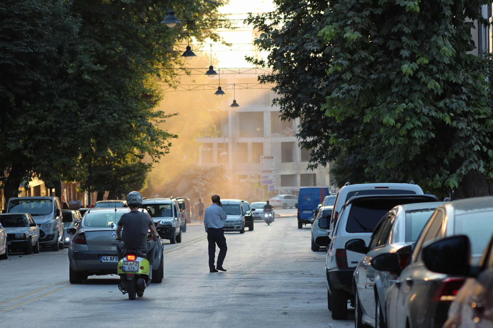 Hızlıca Boşaltılan Kışla Caddesi'nde İki Ayda Bir Karış İlerleme Yaşanmadı! Malatya'da Yıkım Kaplumbağa Hızıyla...!
