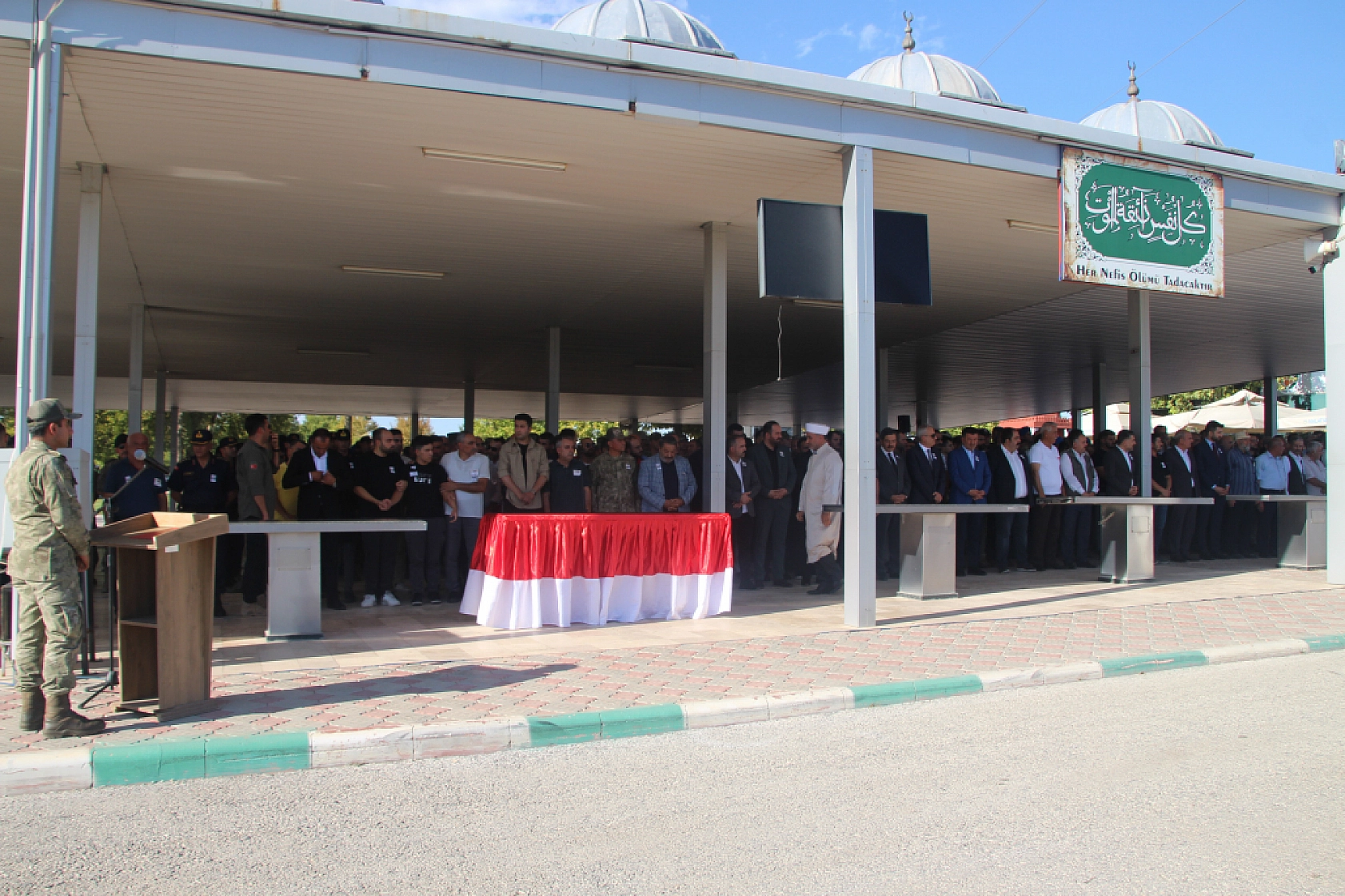 Şehit Uzman Çavuş Malatya'da Dualarla Uğurlandı