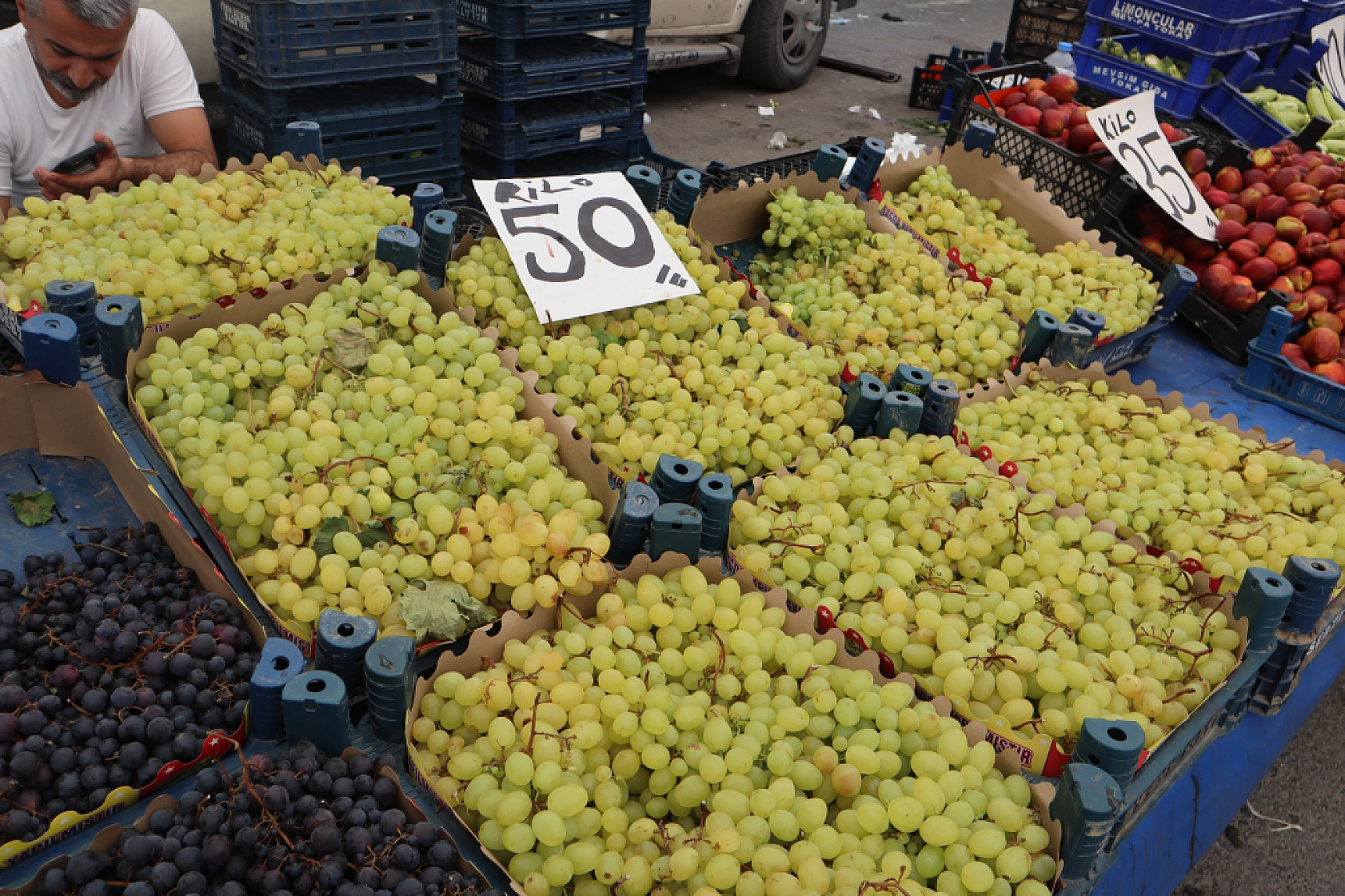 Markette Fiyatı Yüksek Bulan Vatandaşlar Çareyi Pazarda Buldu! Peki Fiyatlar nasıl? İşte Güncel Fiyatlar!