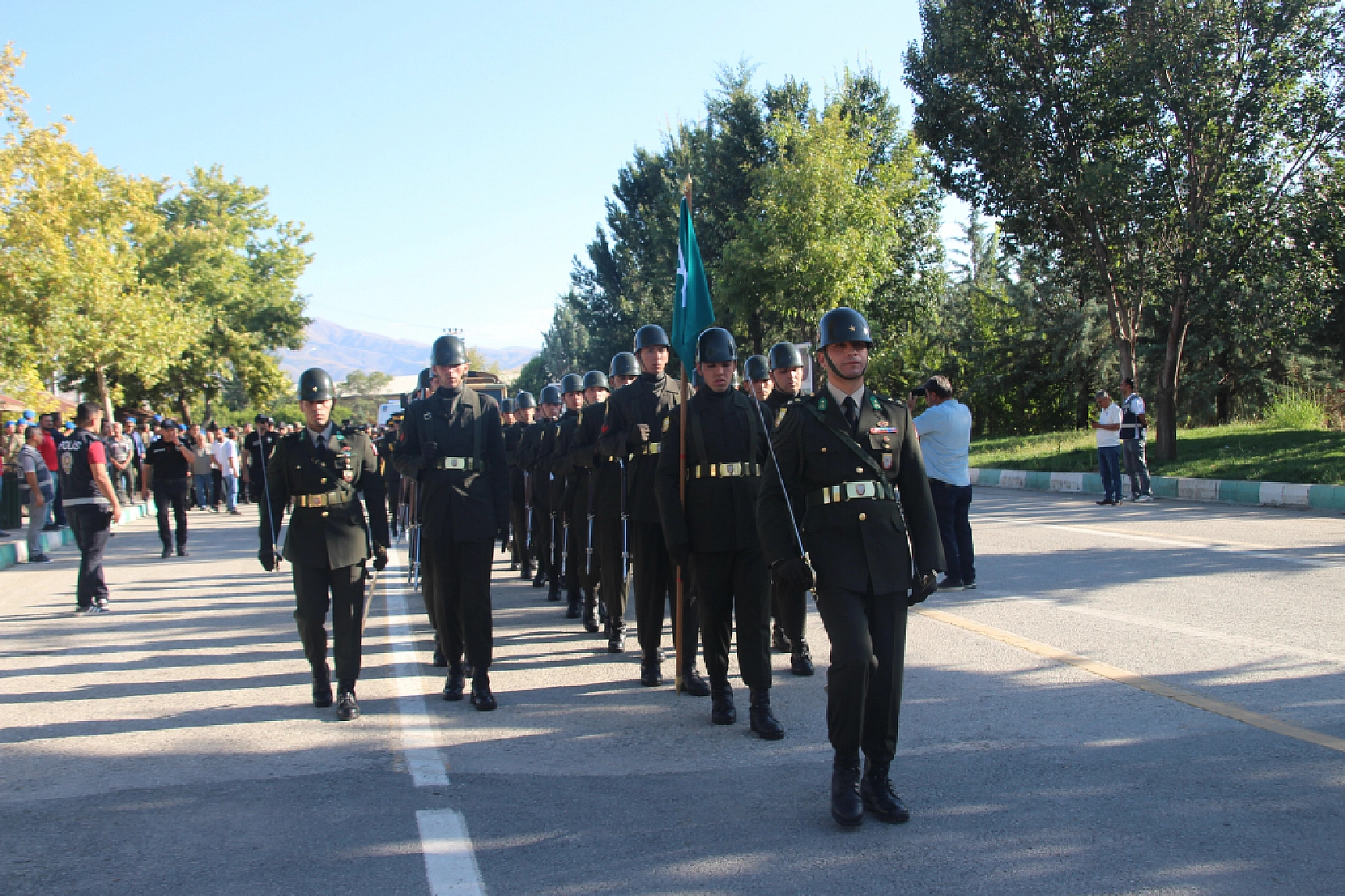 Şehit Uzman Çavuş Malatya'da Dualarla Uğurlandı