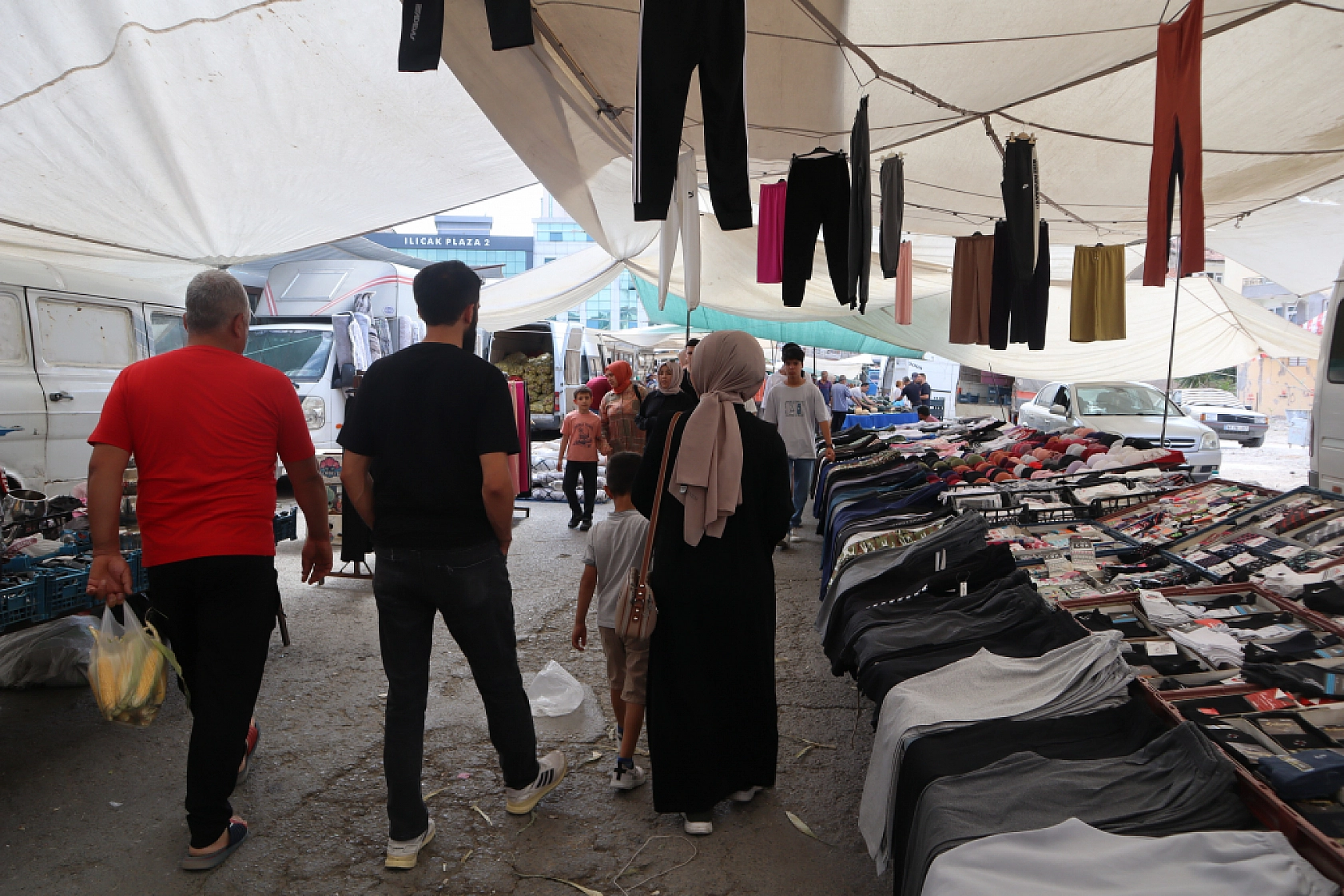 Yeşilyurt'ta Semt Pazarı Yer Değiştiriyor: Peki Yeni Yeri Nerede? İşte Yanıtı...