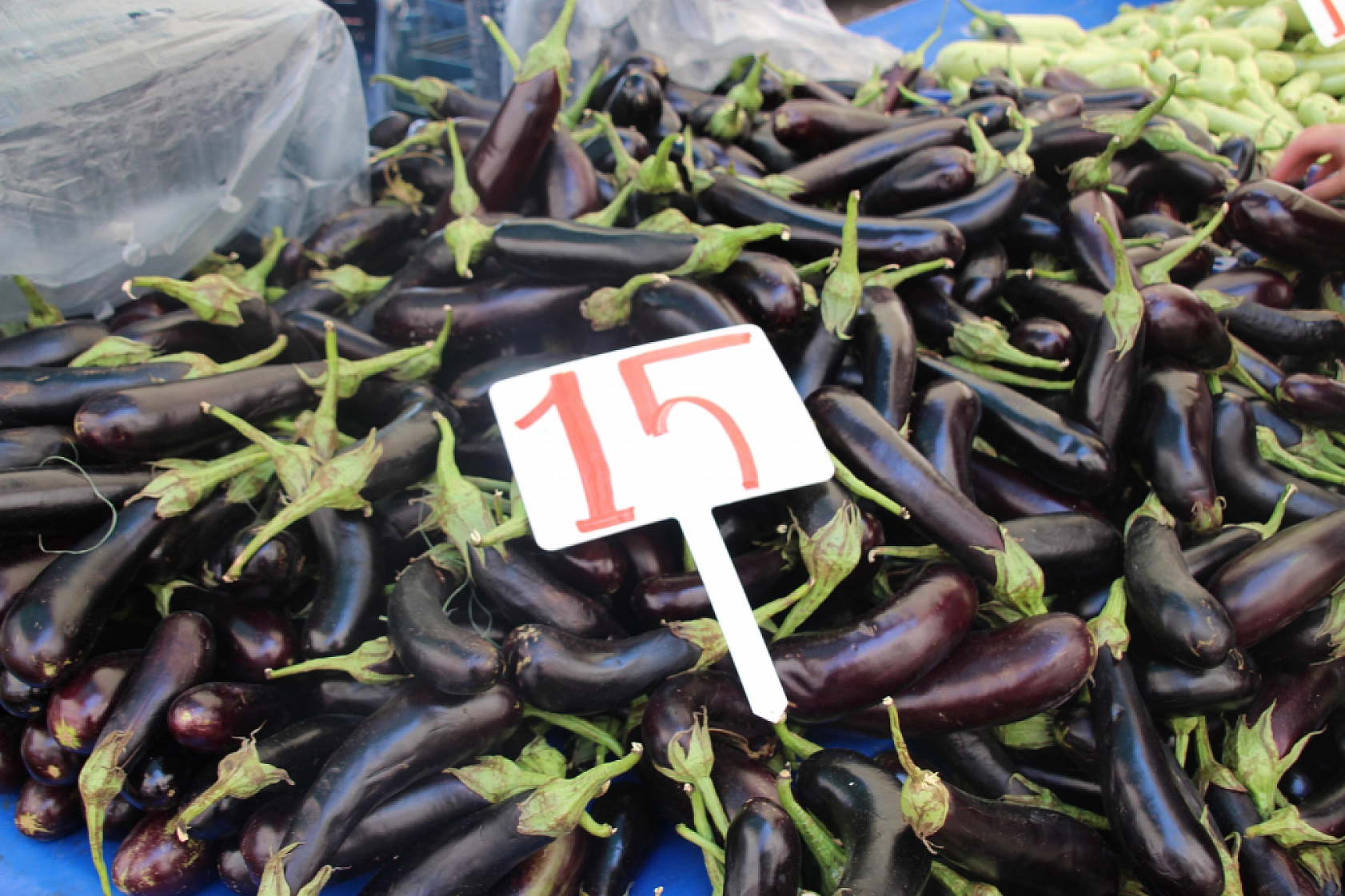 Malatya Pazarı Dolu: Sebze Fiyatları Düşerken Meyvede Vatandaşa Soğuk Duş