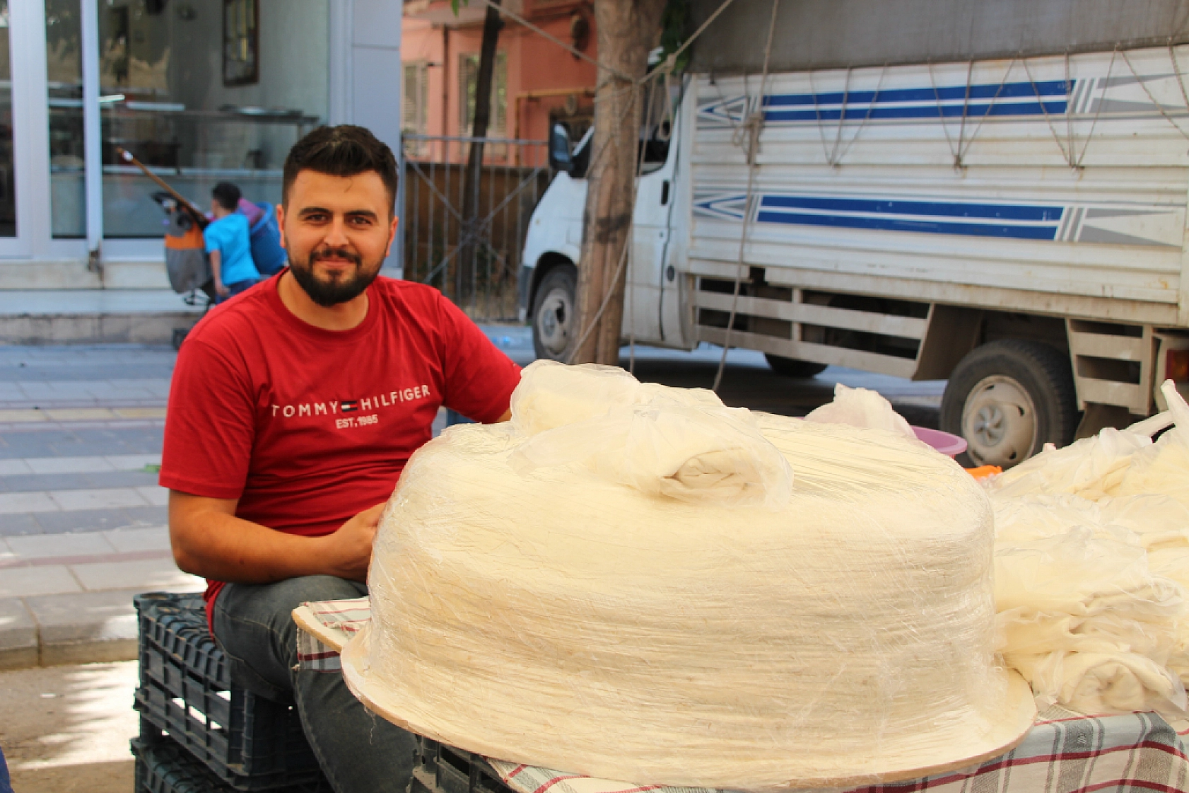 Malatyalılar Semt Pazarlarına yöneliyor! Peki, Meyve ve Sebze Ne Kadar? Fiyatlar Düştü Mü? İşte Güncel Cuma Pazarı Fiyatları...