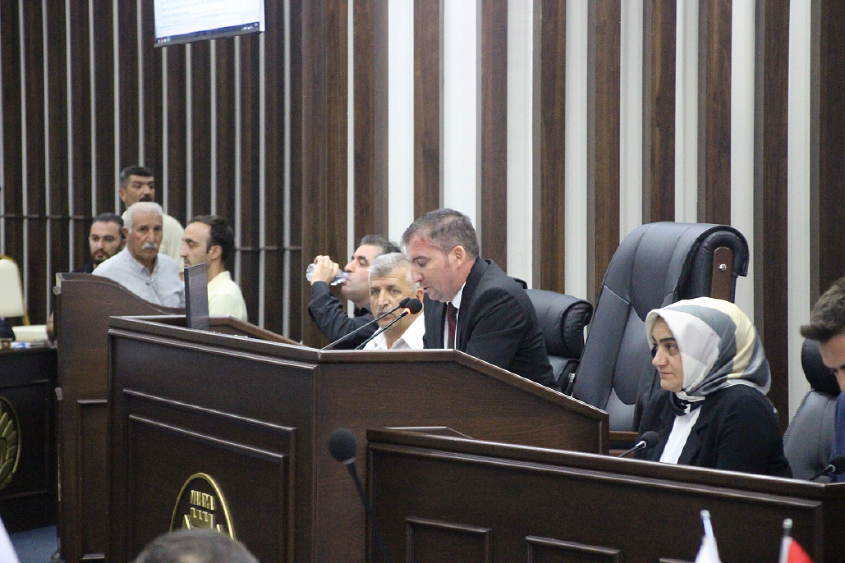 Büyükşehir Belediye Meclisi'nde Gergin Anlar! Adıyaman Örneği Kızdırdı!