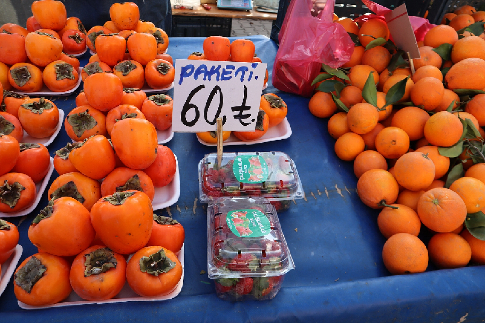 Cebini Düşünen Malatyalılar, Semt Pazarını Tercih Ediyor! İşte Güncel Perşembe Pazarı Fiyatları..