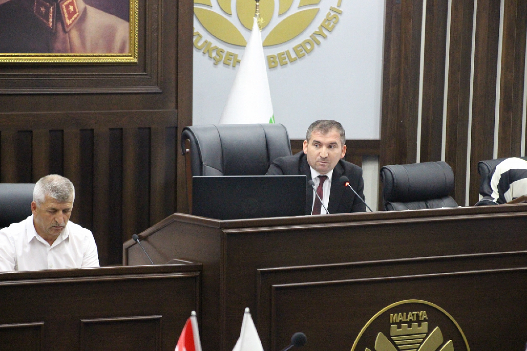 Büyükşehir Belediye Meclisi'nde Gergin Anlar! Adıyaman Örneği Kızdırdı!