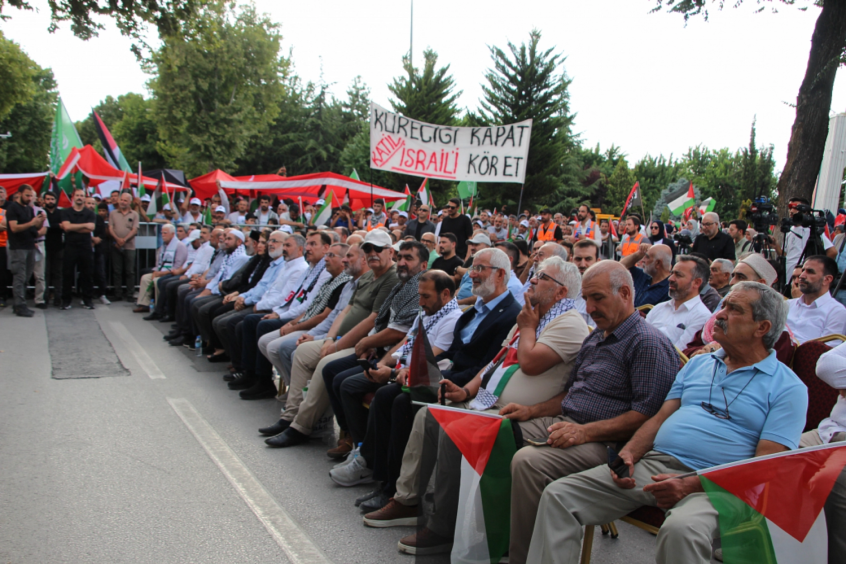 Malatya'da Gazze Mitingi ile İsrail'e Tepki Gösterildi!