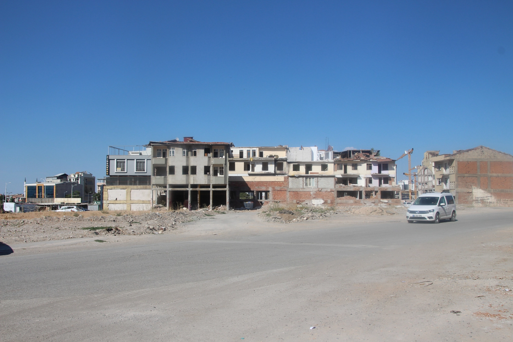 Malatya'da Yerinde Dönüşüm İlerlemiyor: Vatandaş Artık Müteahhitlere Güvenmiyor!