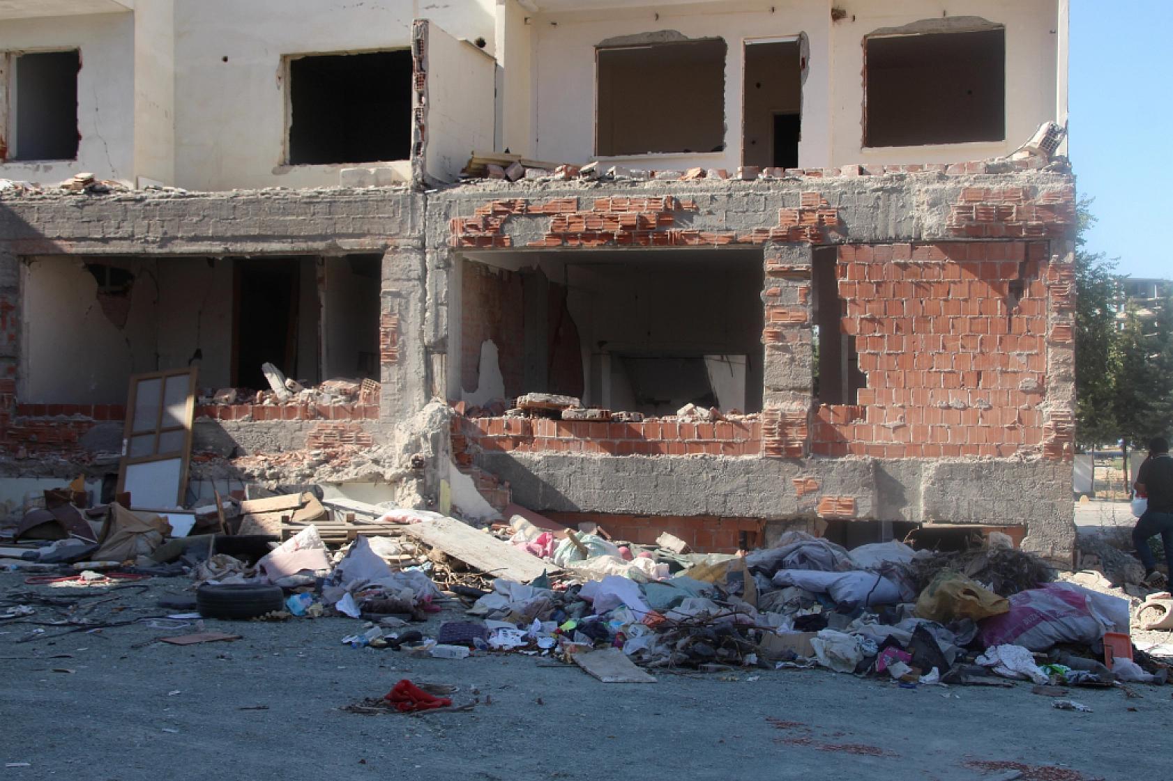 Malatya'da Yerinde Dönüşüm İlerlemiyor: Vatandaş Artık Müteahhitlere Güvenmiyor!