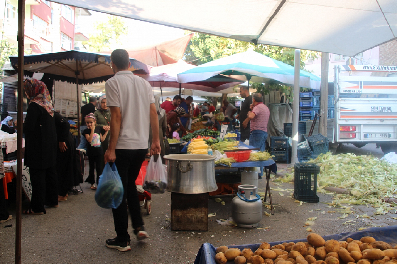 Malatya'da Sebze ve Meyve Fiyatları Düştü! İşte Güncel Cuma Pazarı Fiyatları...
