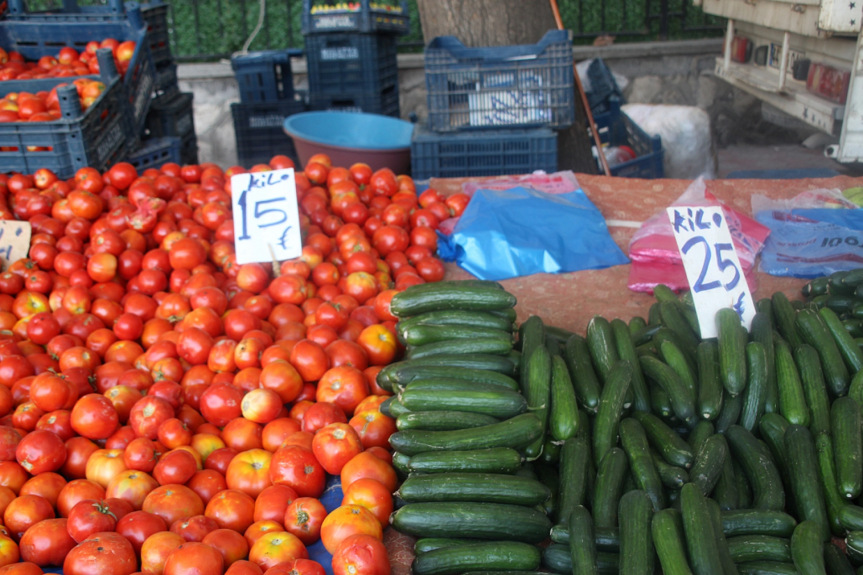 Malatya'da Sebze ve Meyve Fiyatları Düştü! İşte Güncel Cuma Pazarı Fiyatları...