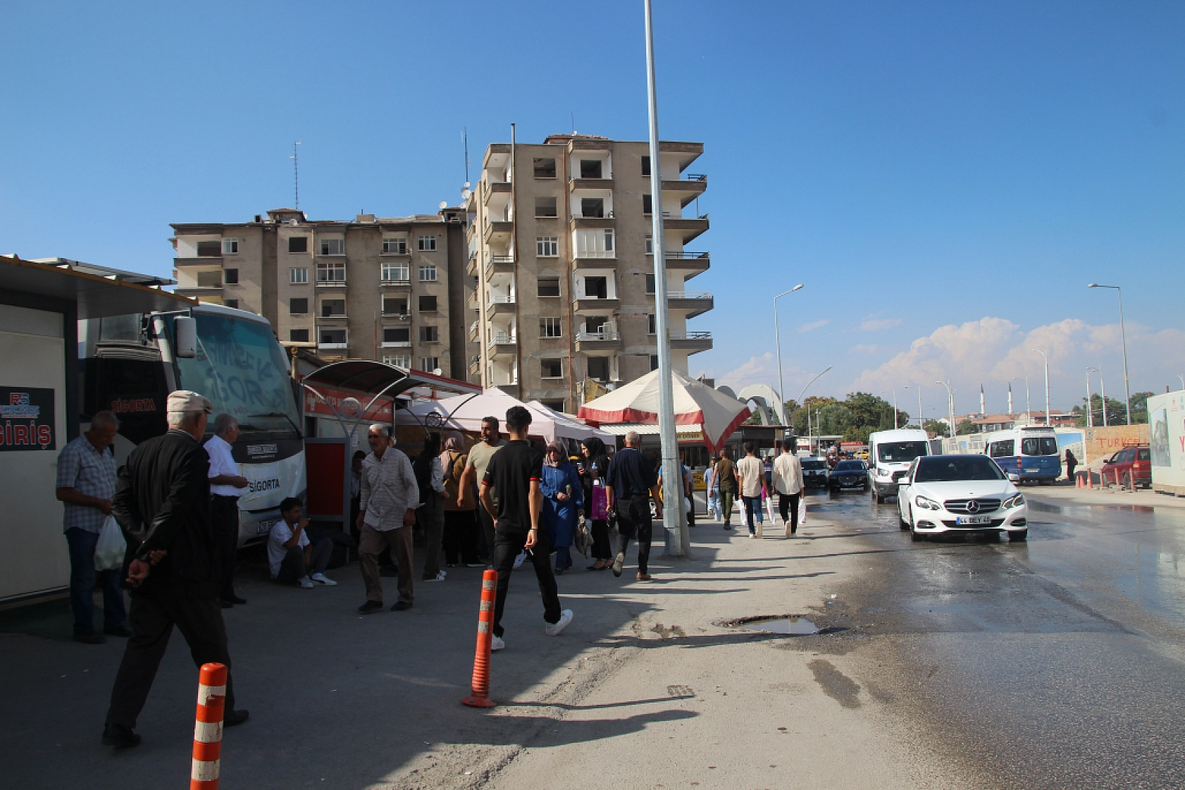 Kurumlardaki Duyarsızlığa Vali Yavuz'dan Ayar! 1 Hafta Süre Verdi..!