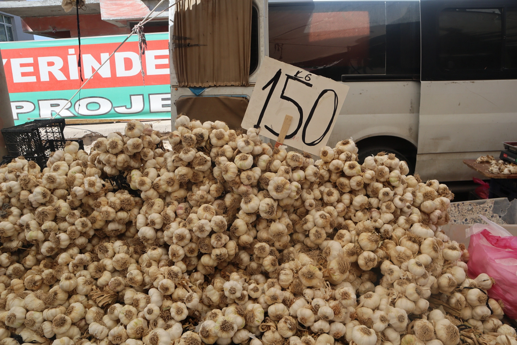 Malatya'da kurutmalık ve salçalık domates ile biber tezgahlarda yerini aldı! Peki fiyatları ne kadar?