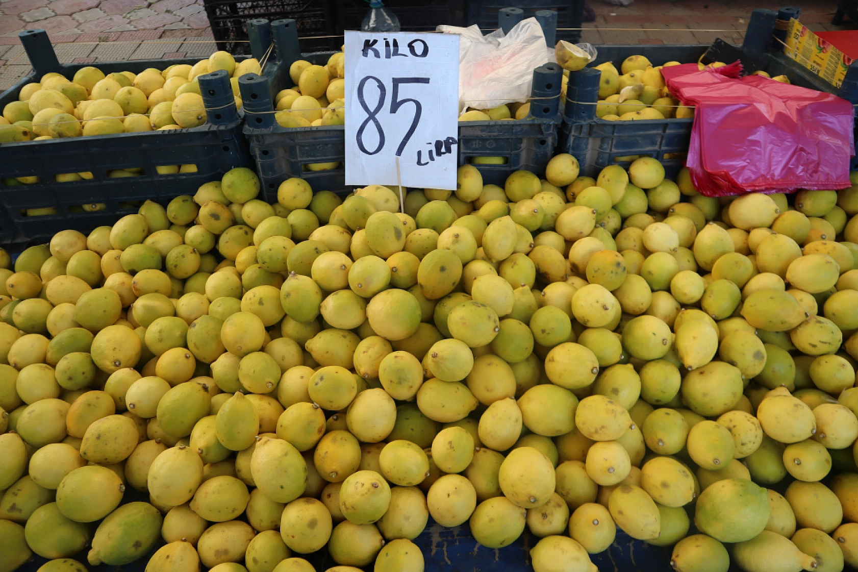 Malatya'da kurutmalık ve salçalık domates ile biber tezgahlarda yerini aldı! Peki fiyatları ne kadar?