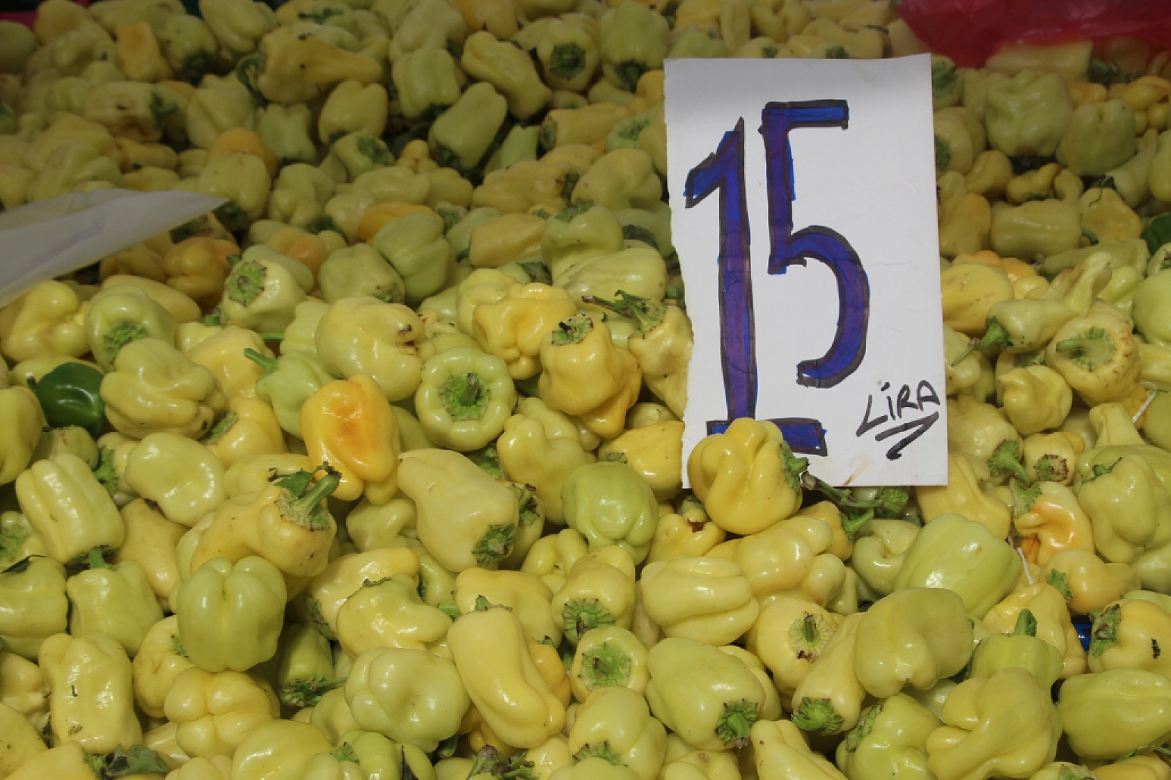 Marketlere Rağmen Malatyalılar Pazarı Tercih Ediyor! İşte Pazar Pazarın Güncel Fiyatları…