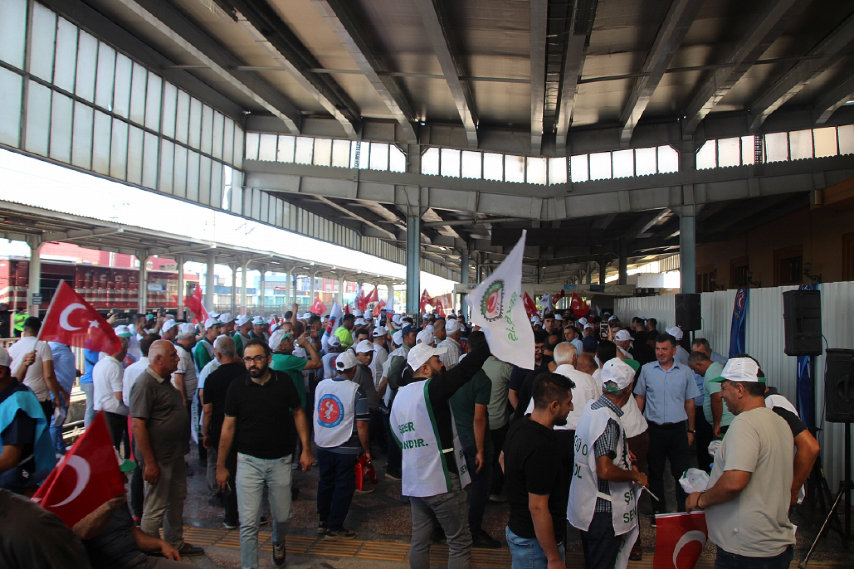 İşçinin, Yoksulun Dayanacak Gücü Yok! 