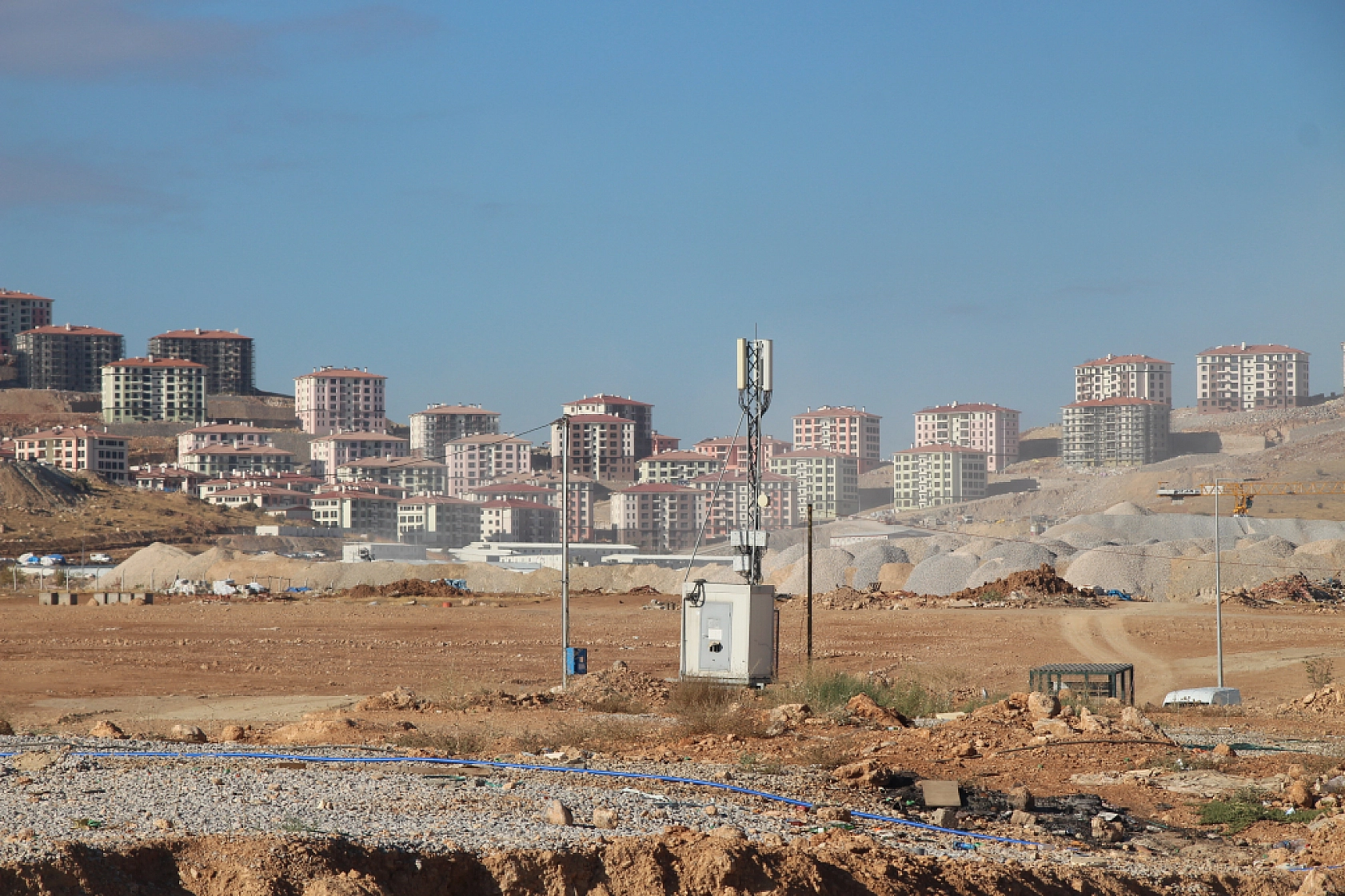 Malatya'da Bir Yer İnşa Edilirken, Bir Yer Tahrip Edildi: TOKİ Konutlarının Yapıldığı Mahallede Sorunlar Büyüyor!