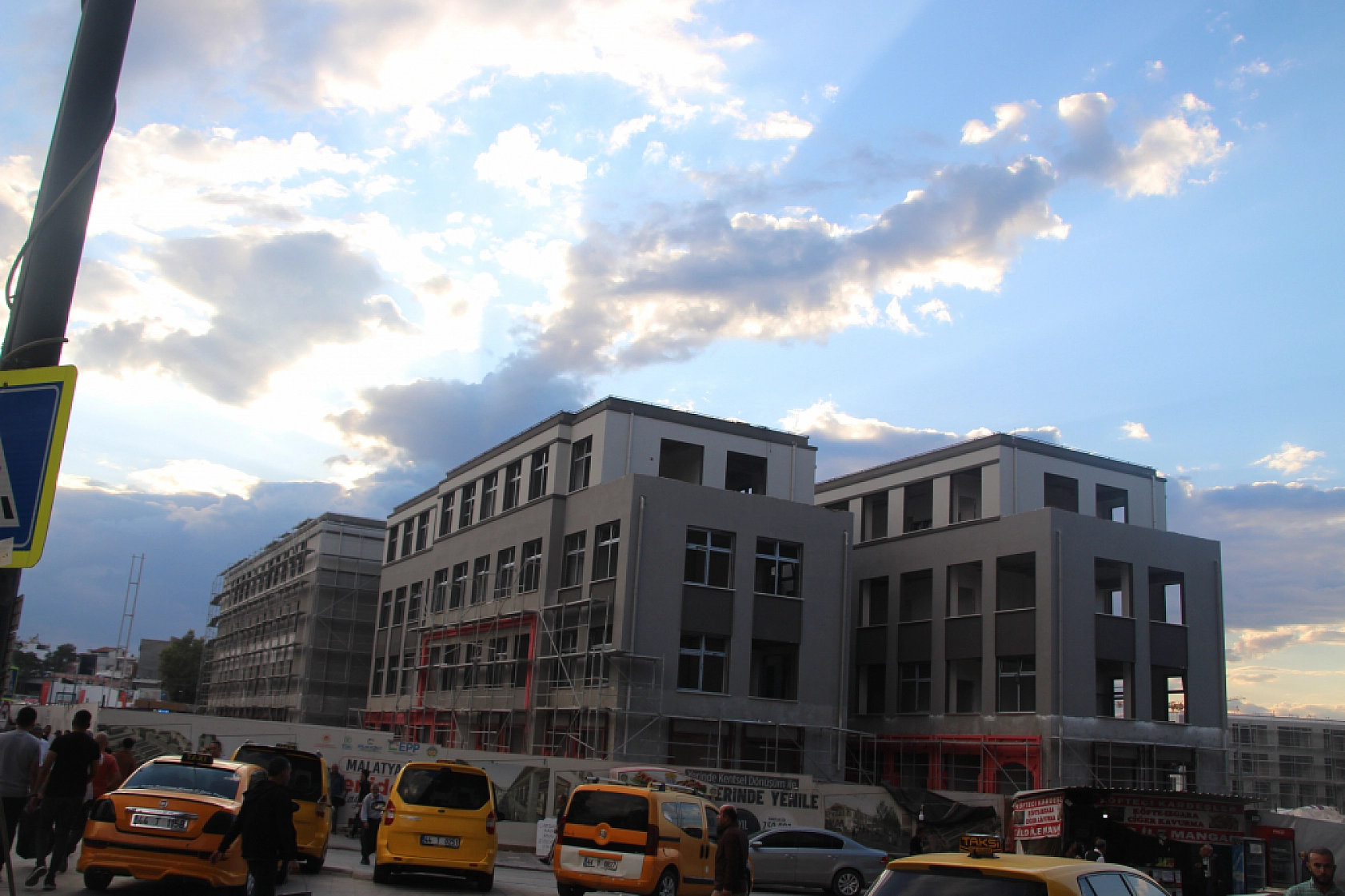 Bakan Açıkladı: Malatya Çarşısı Genişliyor!