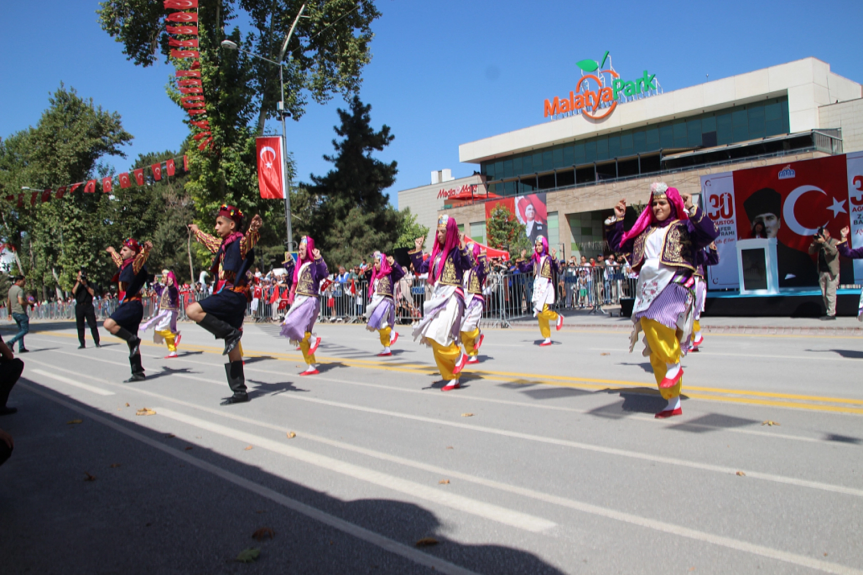 Malatya'da zaferin 103. yılı gururla kutlandı