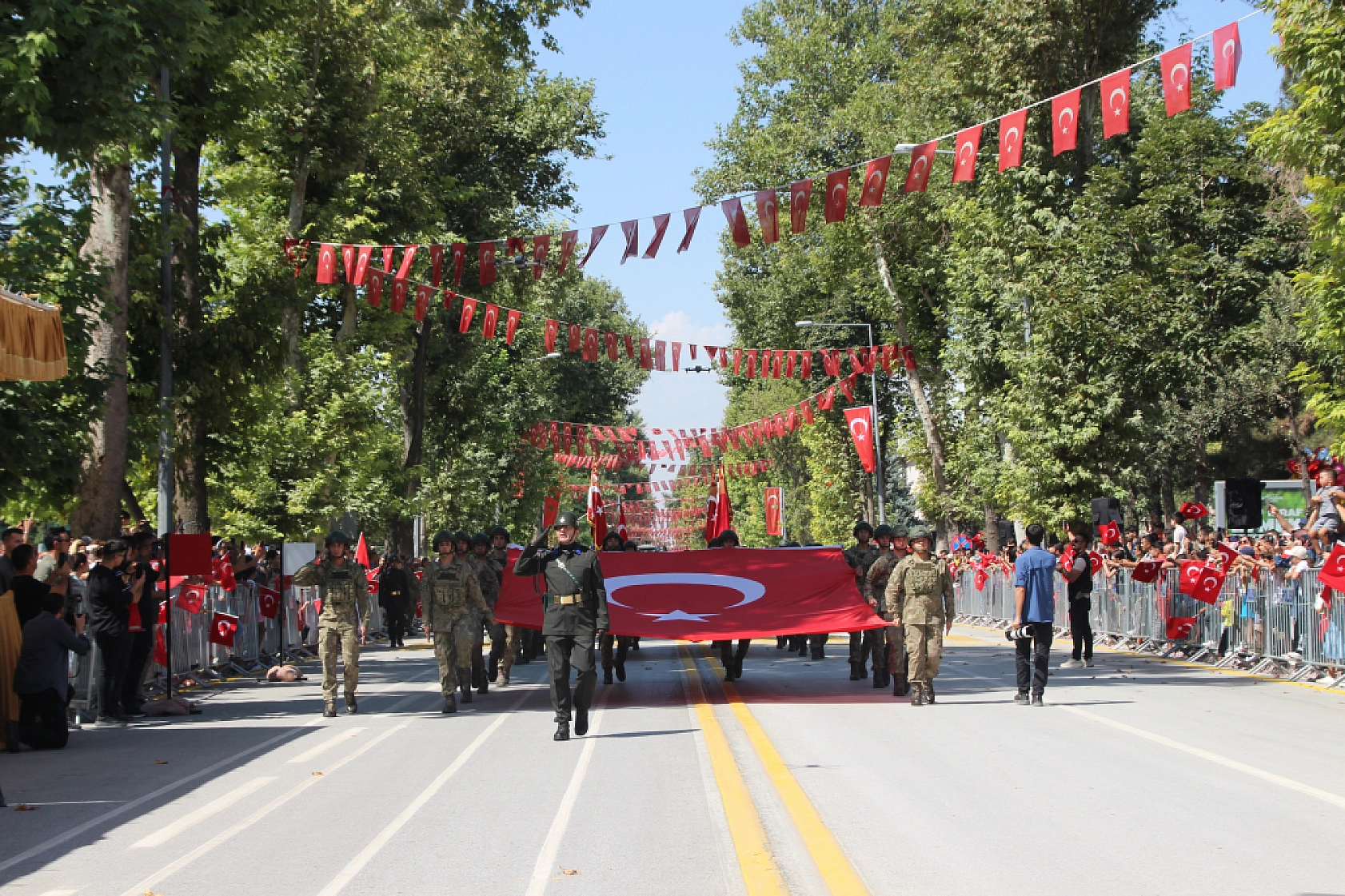 Malatya'da zaferin 103. yılı gururla kutlandı