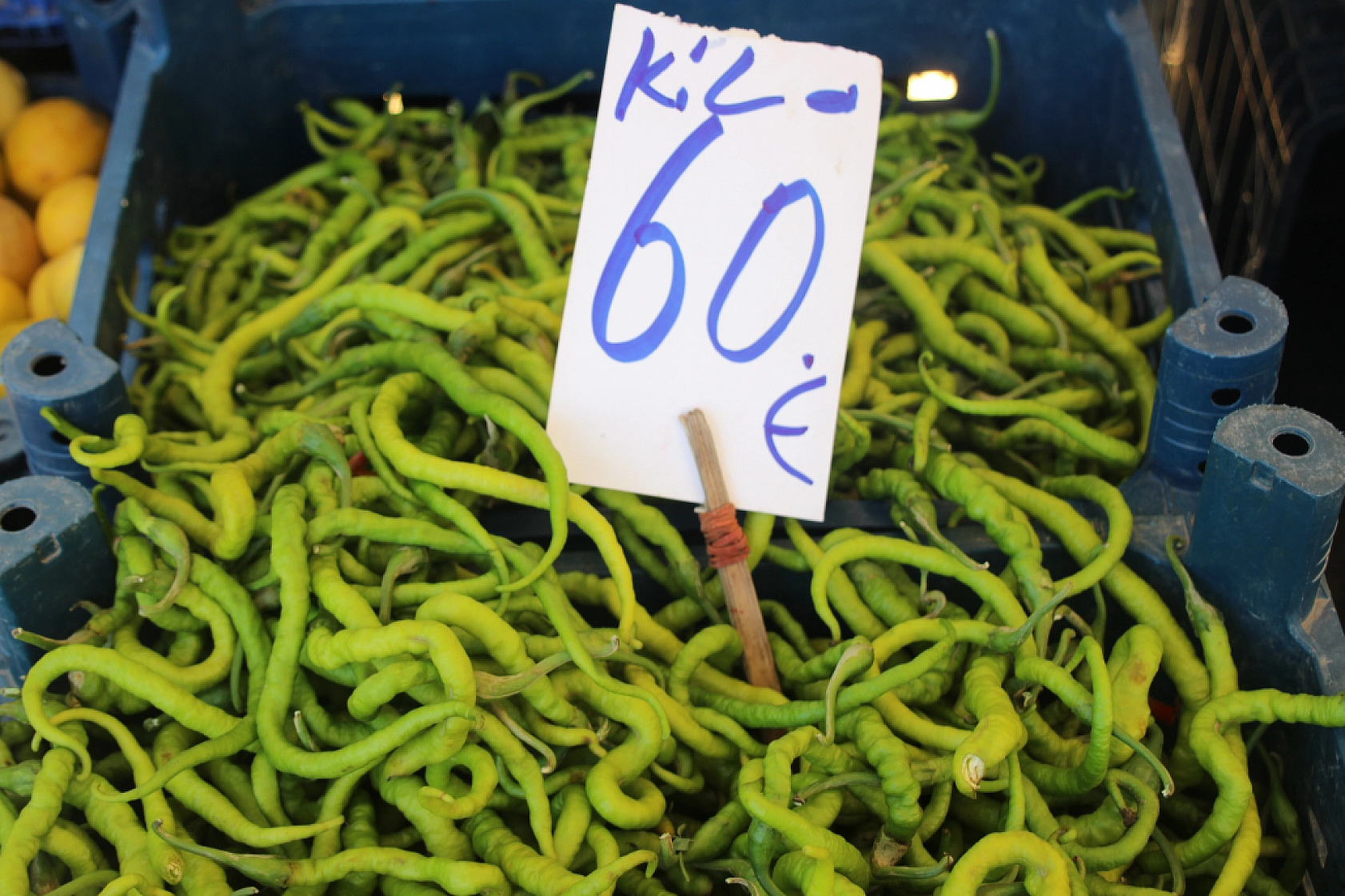 Malatyalılar Marketi Değil Semt Pazarını Seçti! İşte Perşembe Pazarın Güncel Fiyatları…