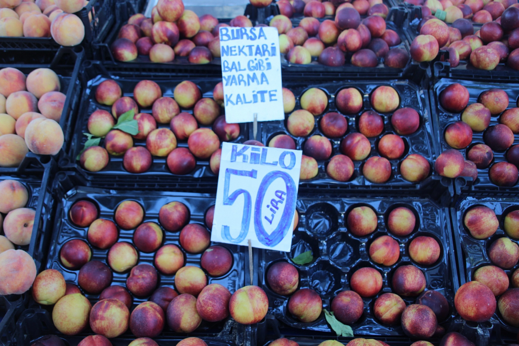 Malatyalılar Marketi Değil Semt Pazarını Seçti! İşte Perşembe Pazarın Güncel Fiyatları…