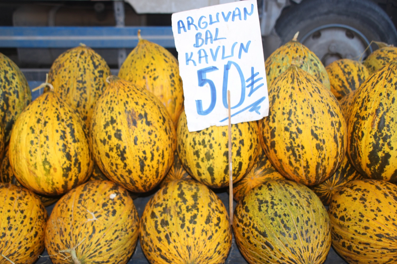 Malatyalılar Marketi Değil Semt Pazarını Seçti! İşte Perşembe Pazarın Güncel Fiyatları…