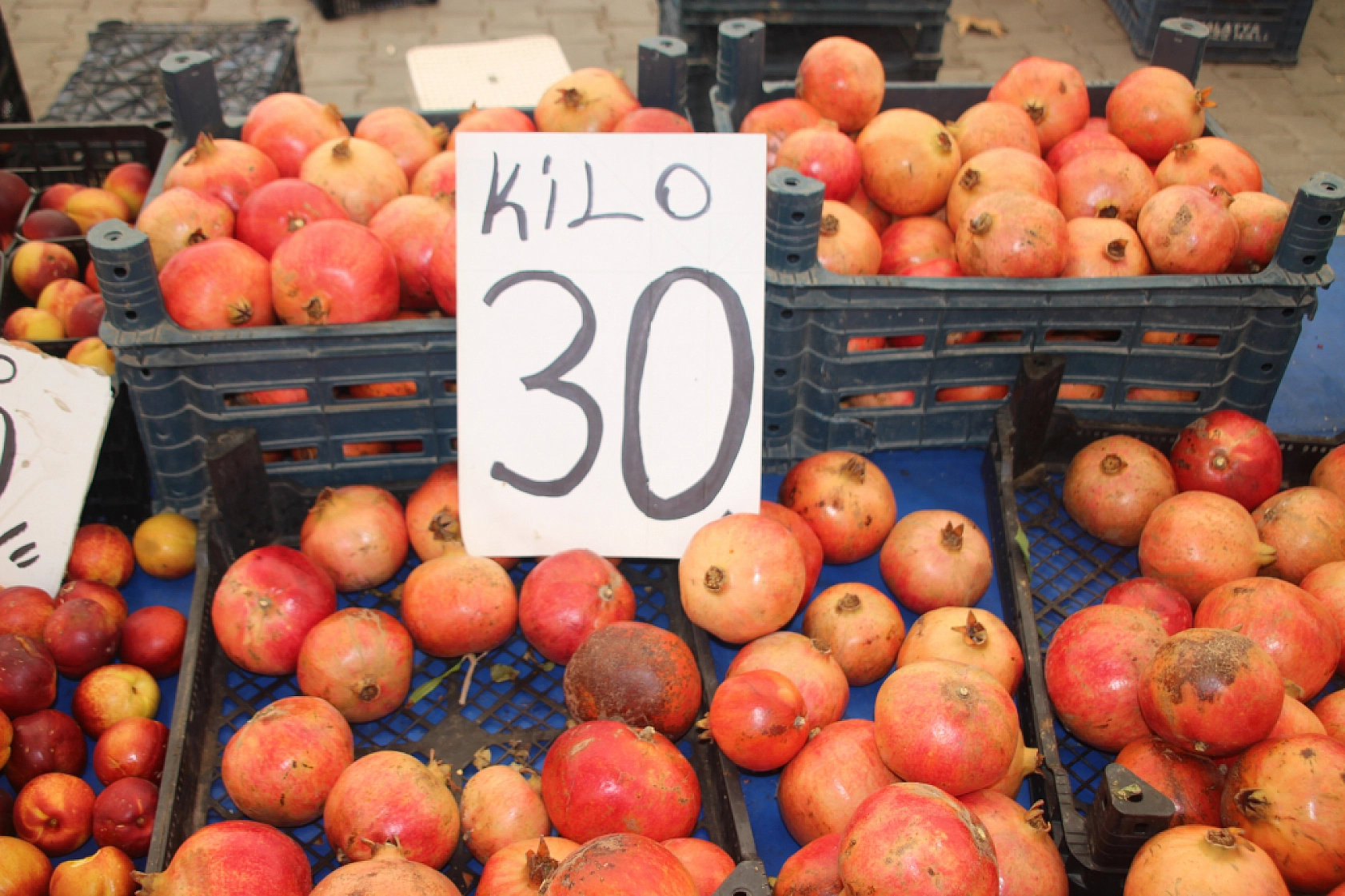 Malatyalılar Marketi Değil Semt Pazarını Seçti! İşte Perşembe Pazarın Güncel Fiyatları…